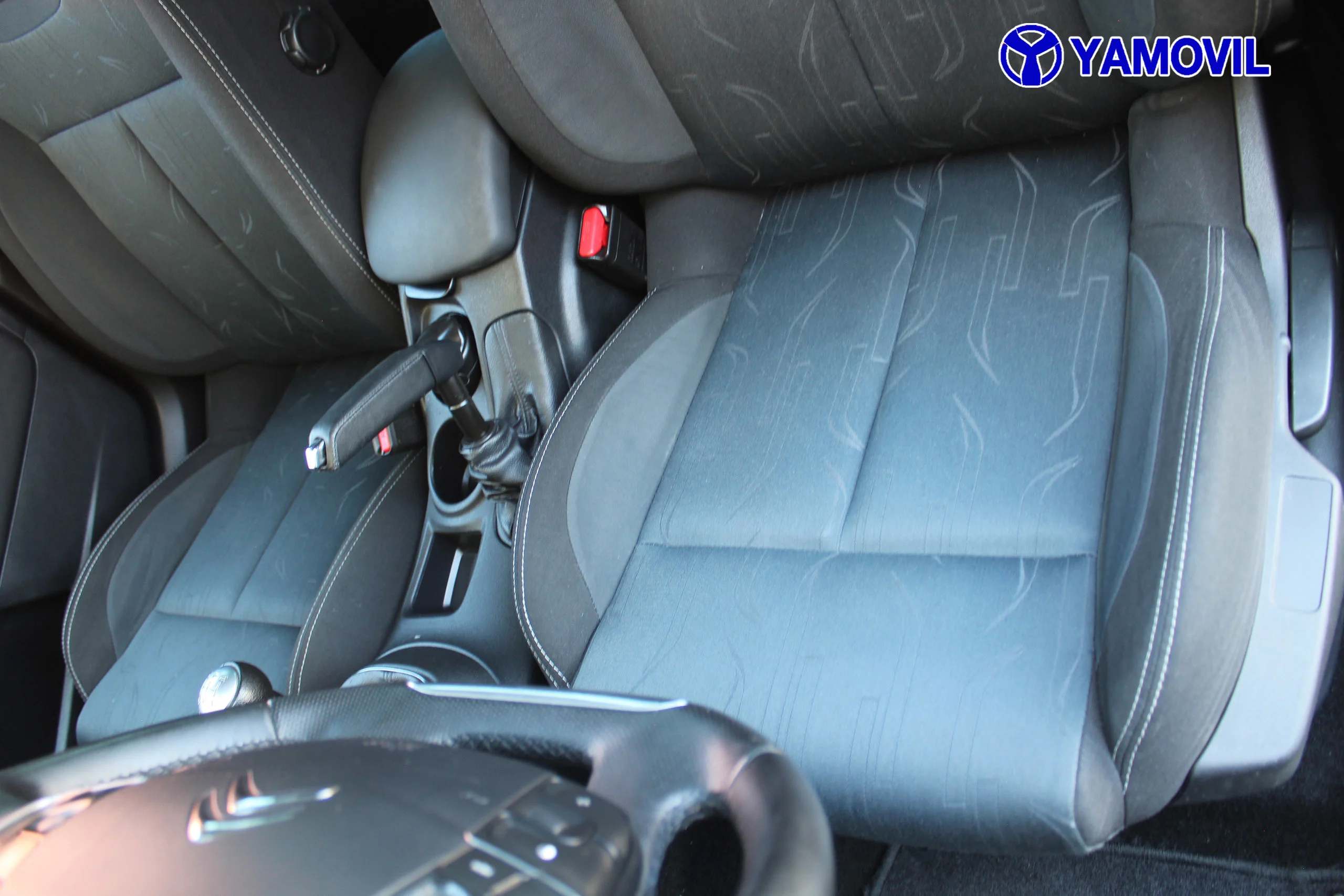 Citroen C4 1.6 HDI Collection 68 kW (92 CV) - Foto 14