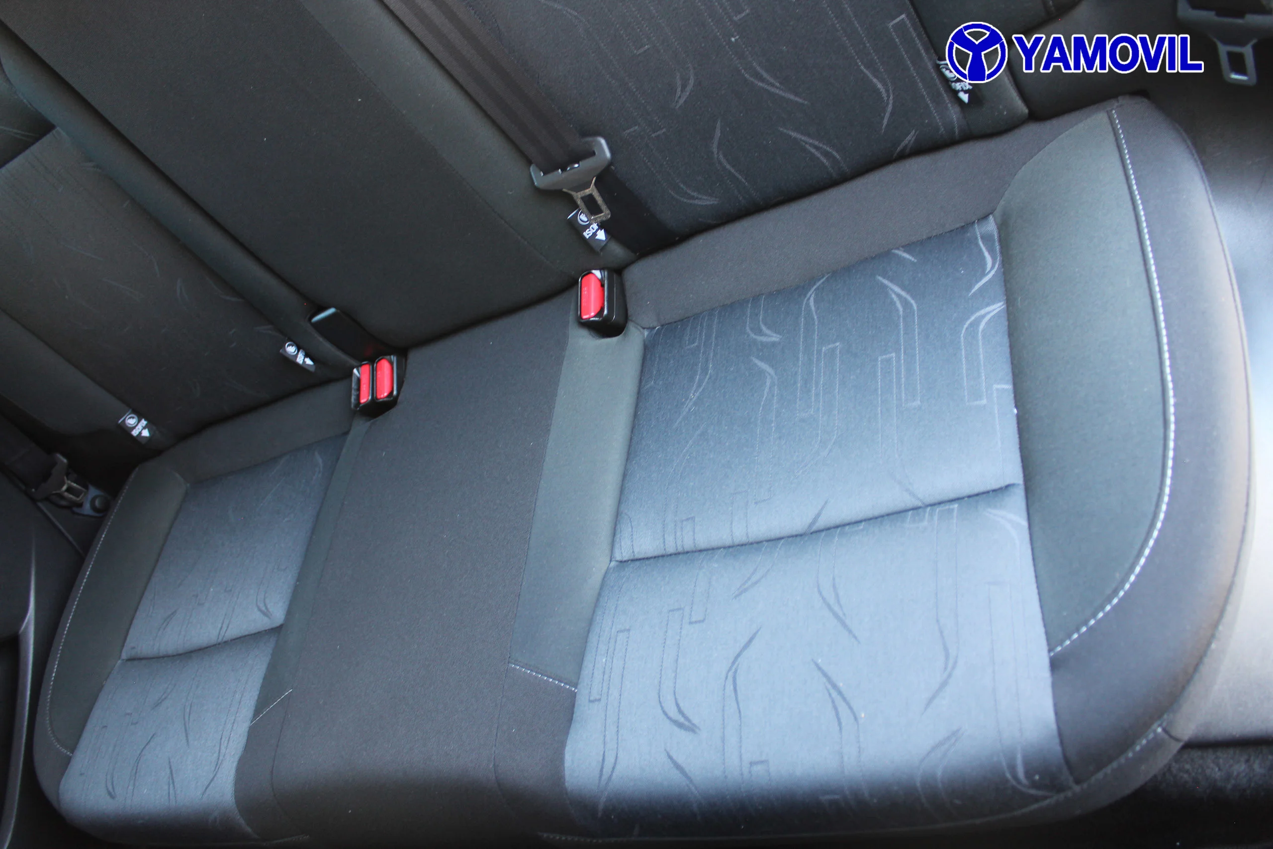 Citroen C4 1.6 HDI Collection 68 kW (92 CV) - Foto 16