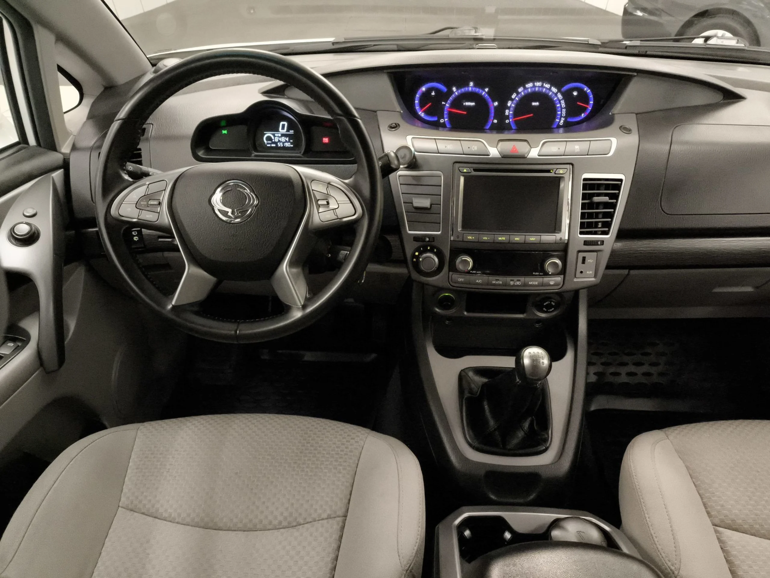 SsangYong Rodius D22T Line 131 kW (178 CV) - Foto 16