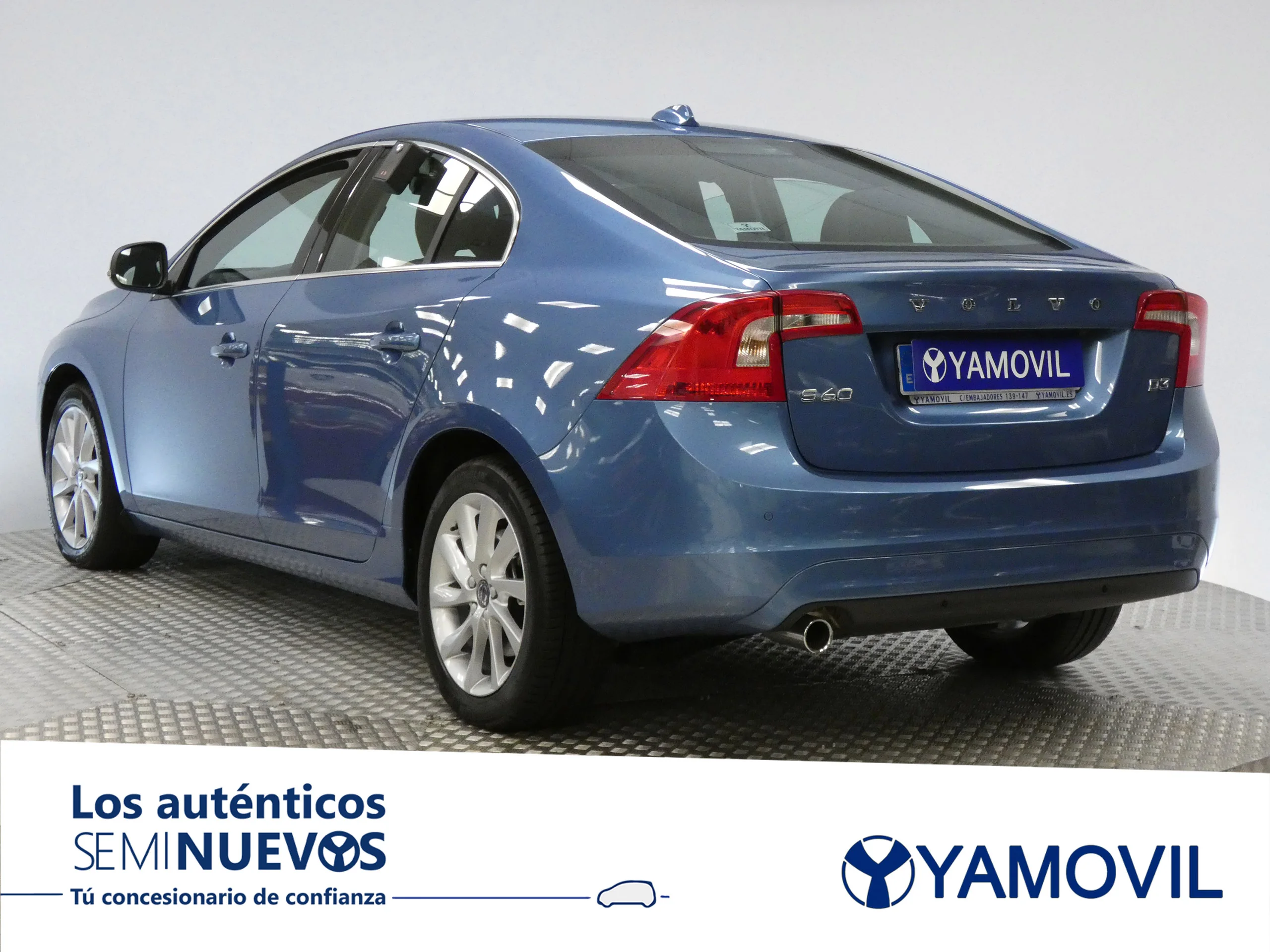 Volvo S60 D3 MOMENTUM AUTO. 5P - Foto 4