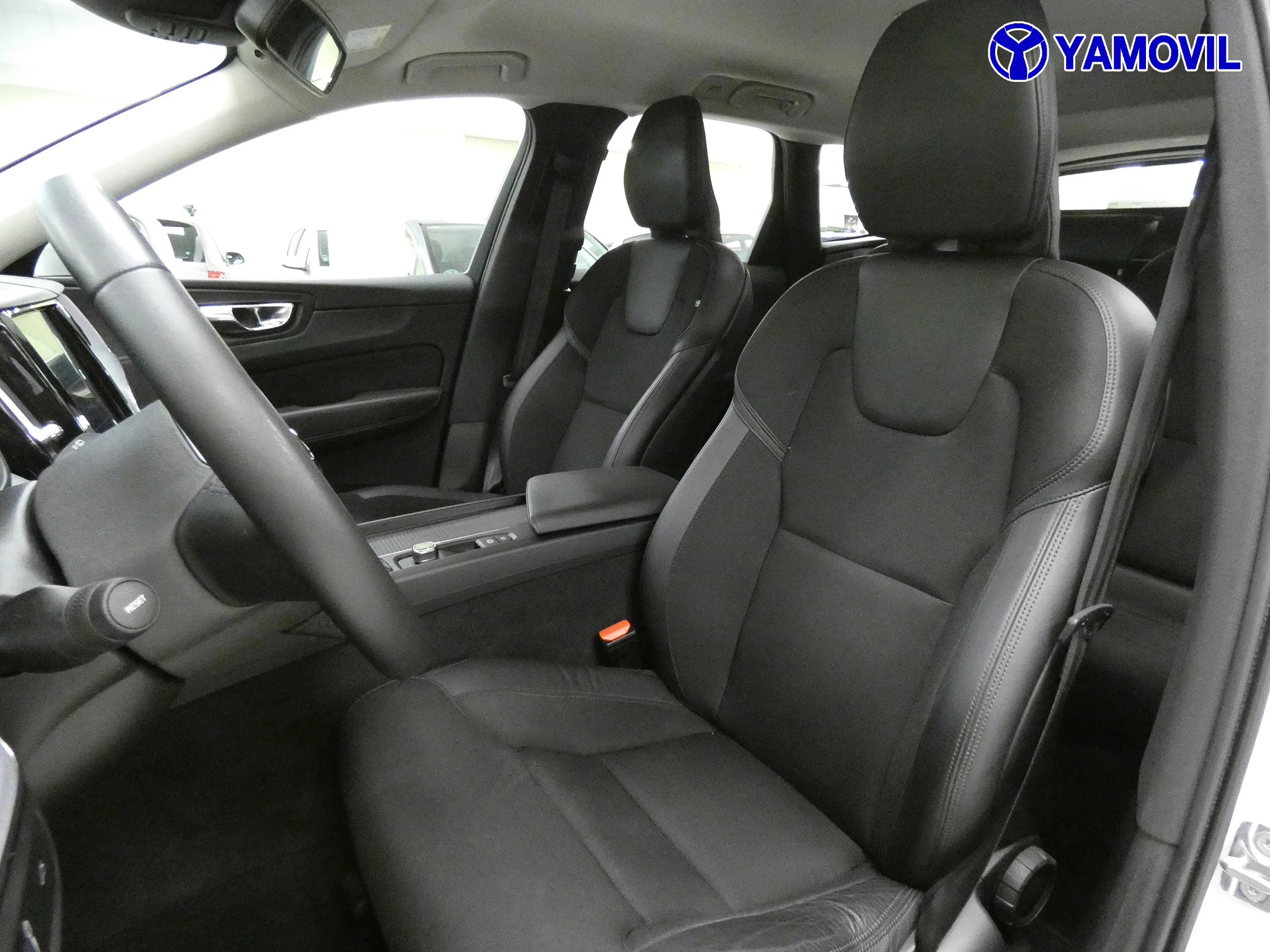 Volvo XC 60 D4 MOMENTUM 4X2  - Foto 13