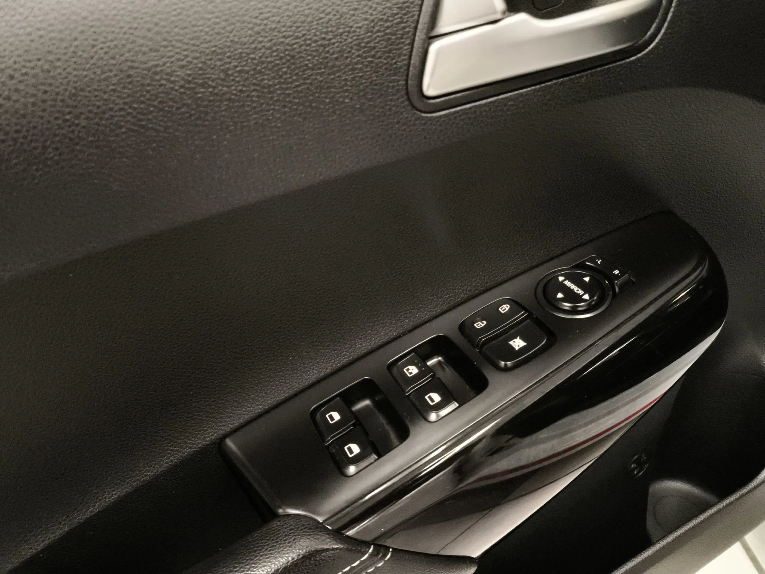 Kia Picanto 1.0 CVVT GT Line 49 kW (67 CV) - Foto 10