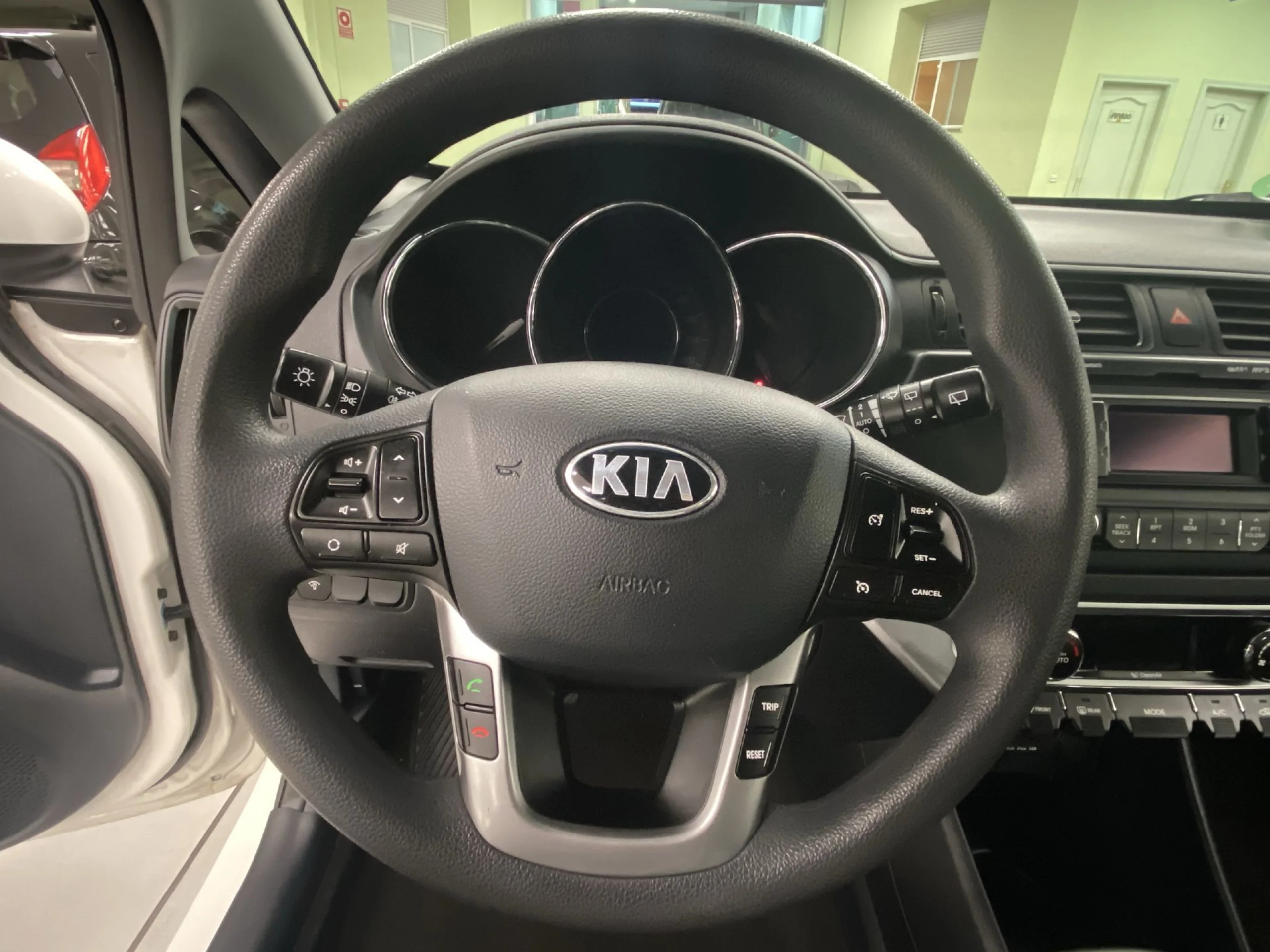 Kia Rio 1.2 CVVT Drive 63 kW (85 CV) - Foto 11