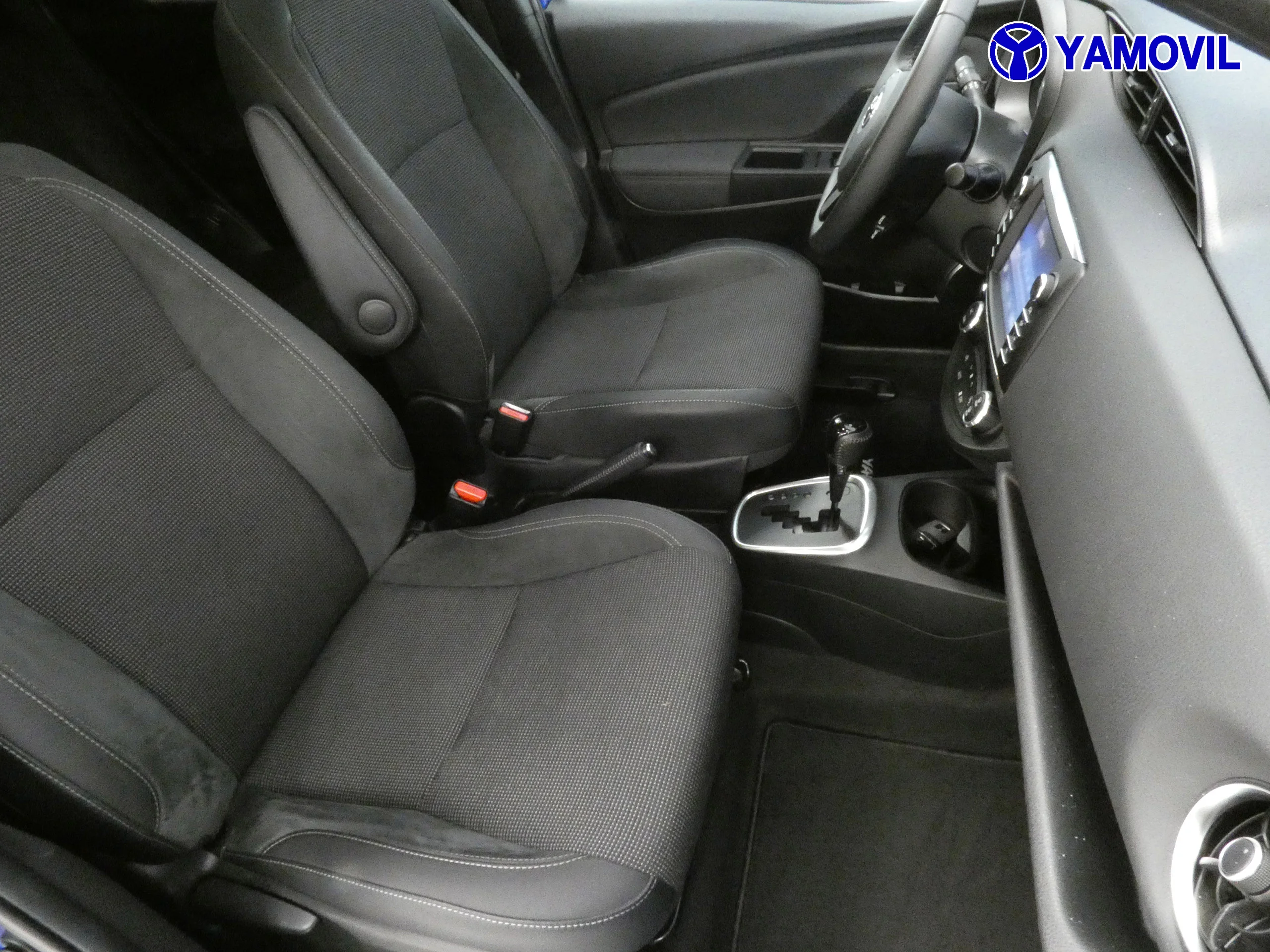 Toyota Yaris 1.5 Hybrid ADVANCE 5P - Foto 21
