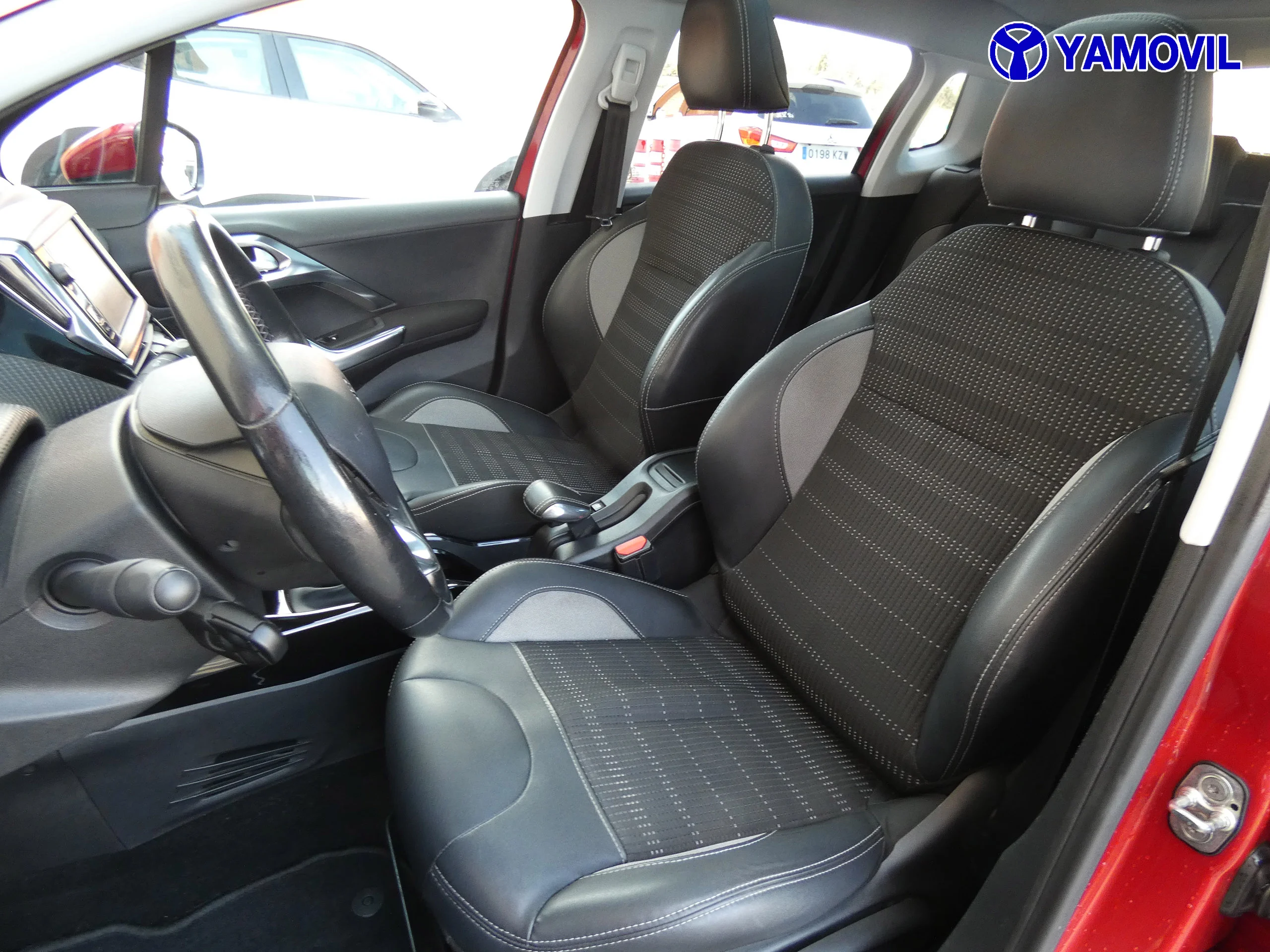 Peugeot 2008 1.6 BLUEHDI ALLURE 5P - Foto 13