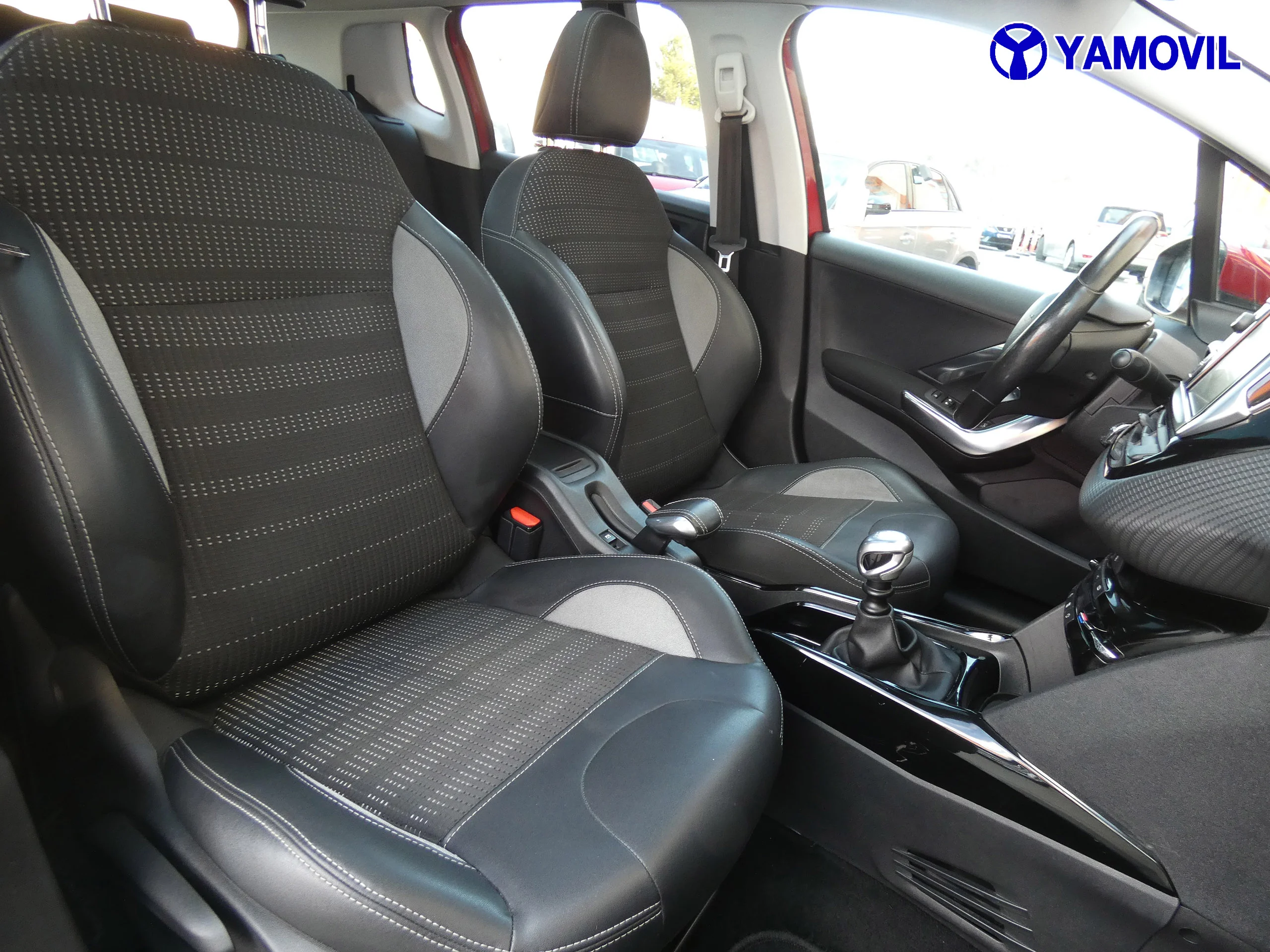 Peugeot 2008 1.6 BLUEHDI ALLURE 5P - Foto 15