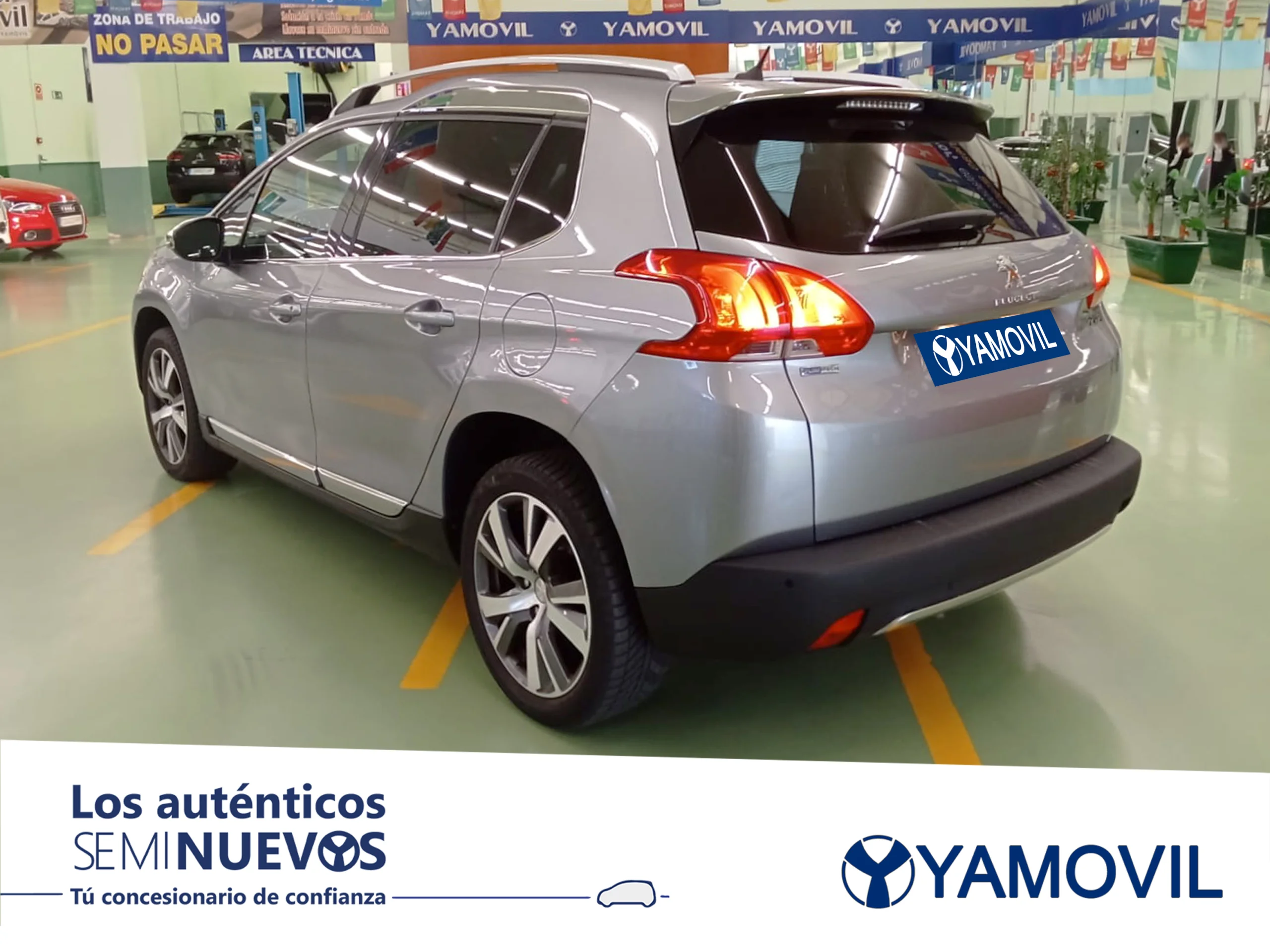 Peugeot 2008 SUV PureTech 130 SANDS Allure 96 kW (130 CV) - Foto 4