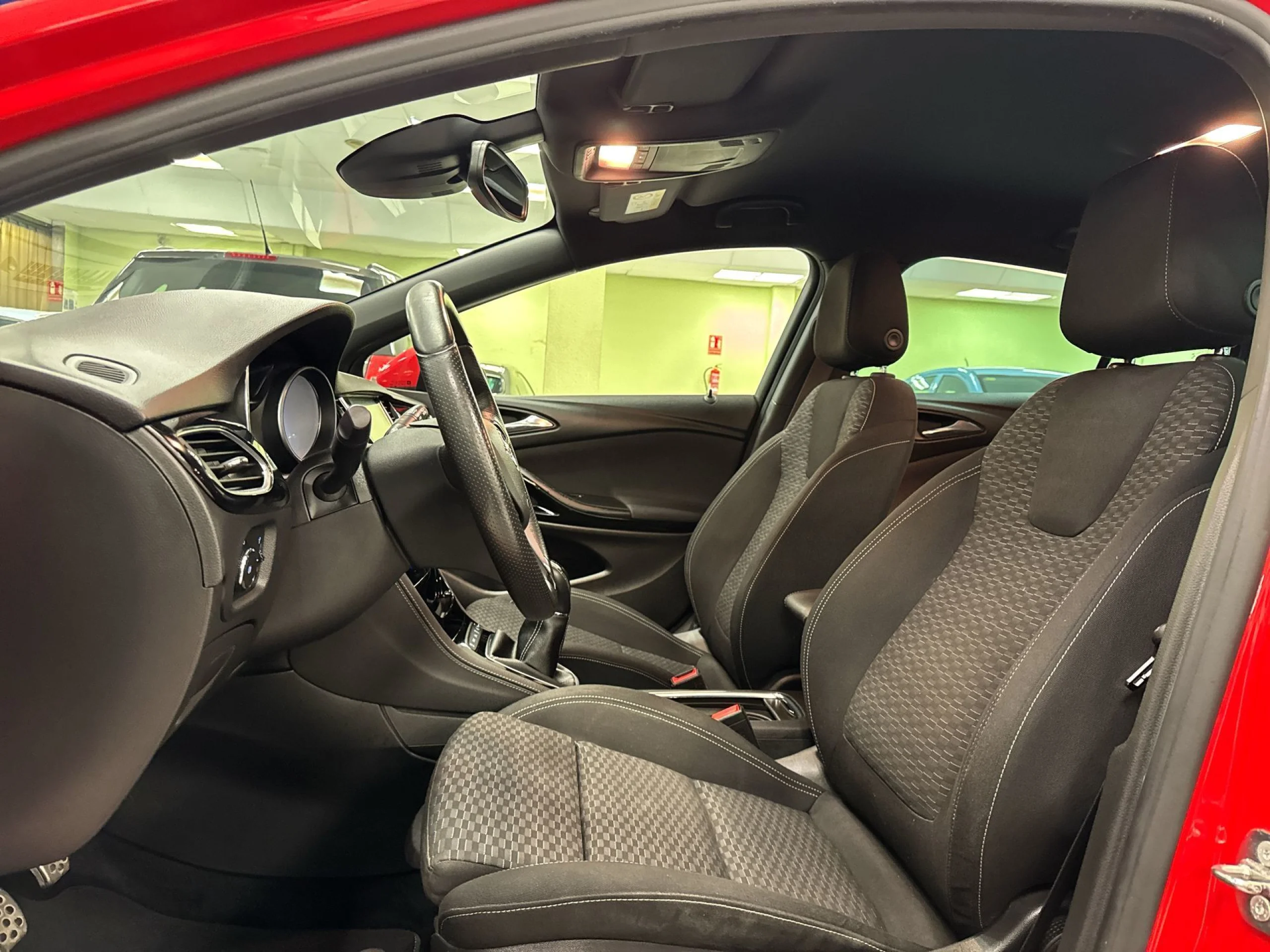 Opel Astra 1.4 Turbo GSi Line 110 kW (150 CV) - Foto 8