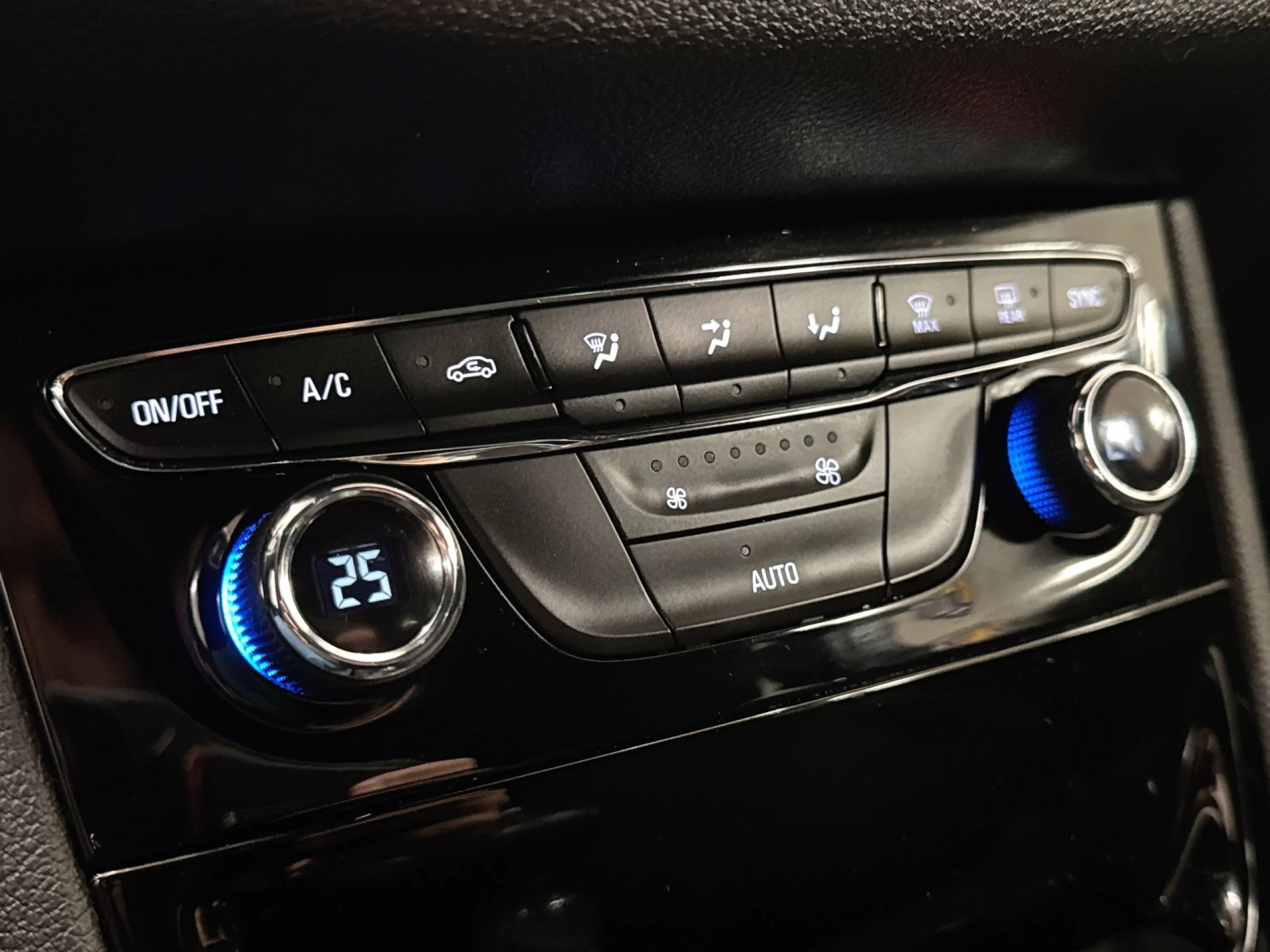 Opel Astra 1.4 Turbo GSi Line 110 kW (150 CV) - Foto 18