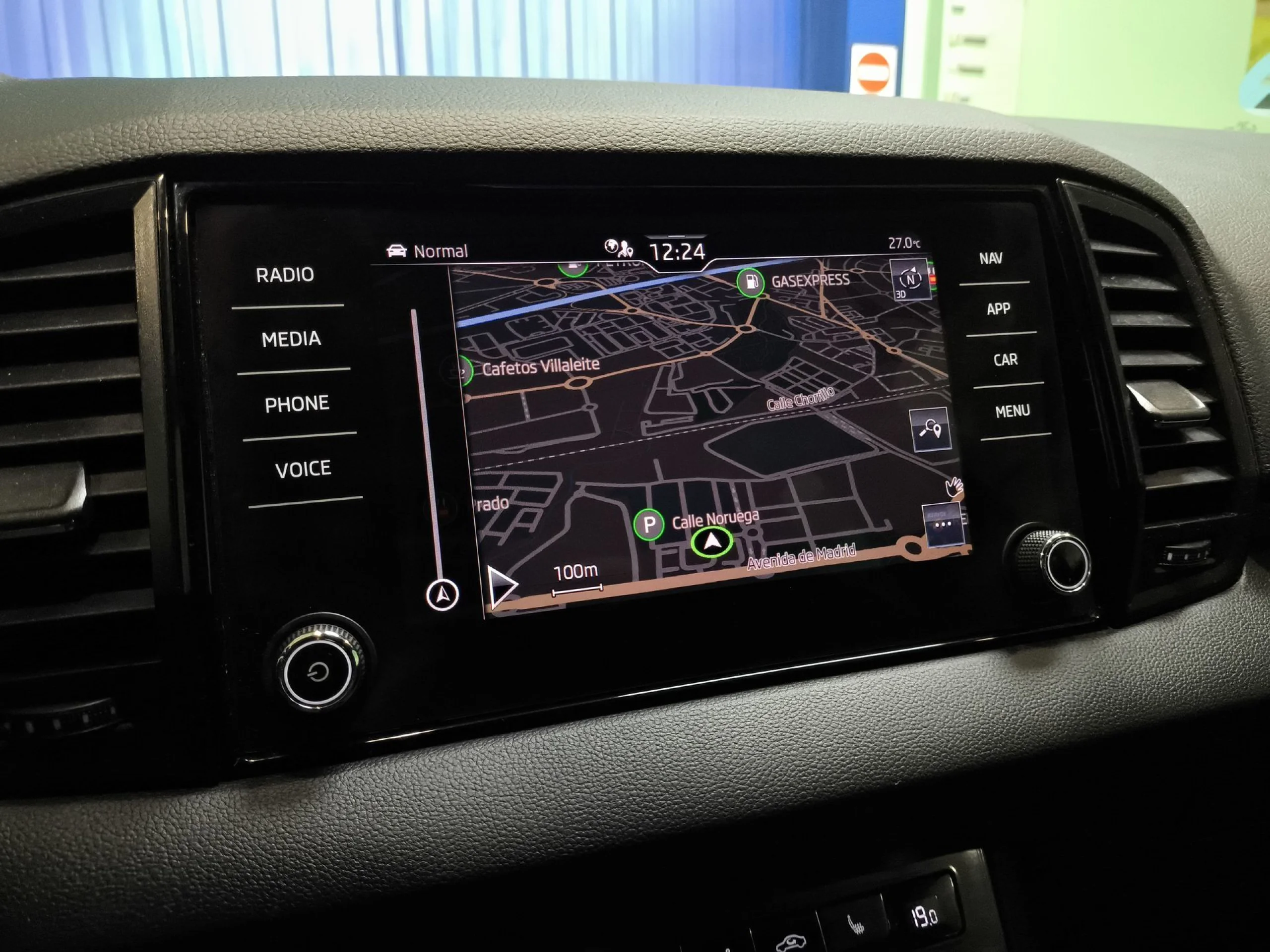 Skoda Karoq 1.5 TSI ACT Sportline 110 kW (150 CV) - Foto 21
