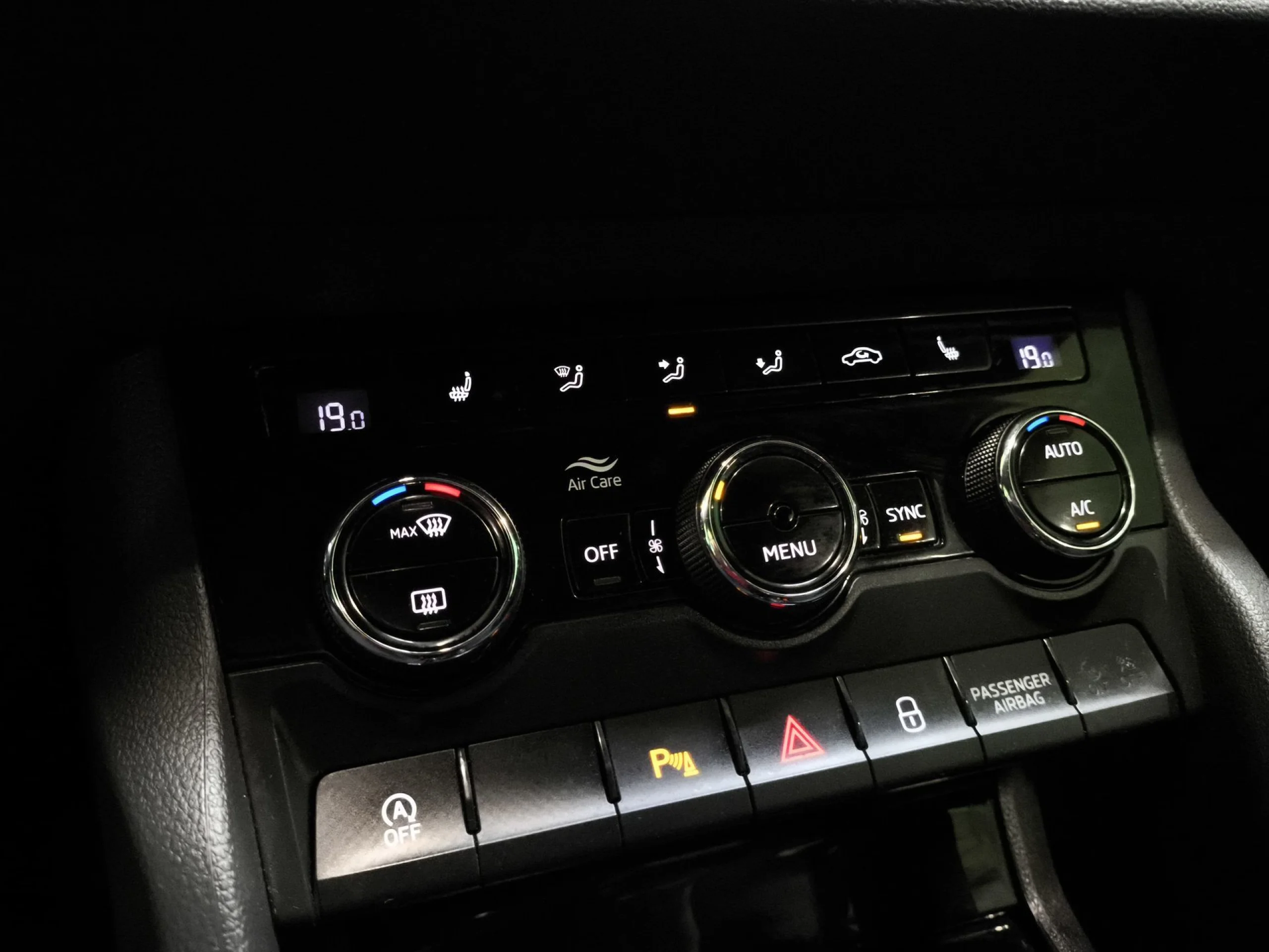 Skoda Karoq 1.5 TSI ACT Sportline 110 kW (150 CV) - Foto 23
