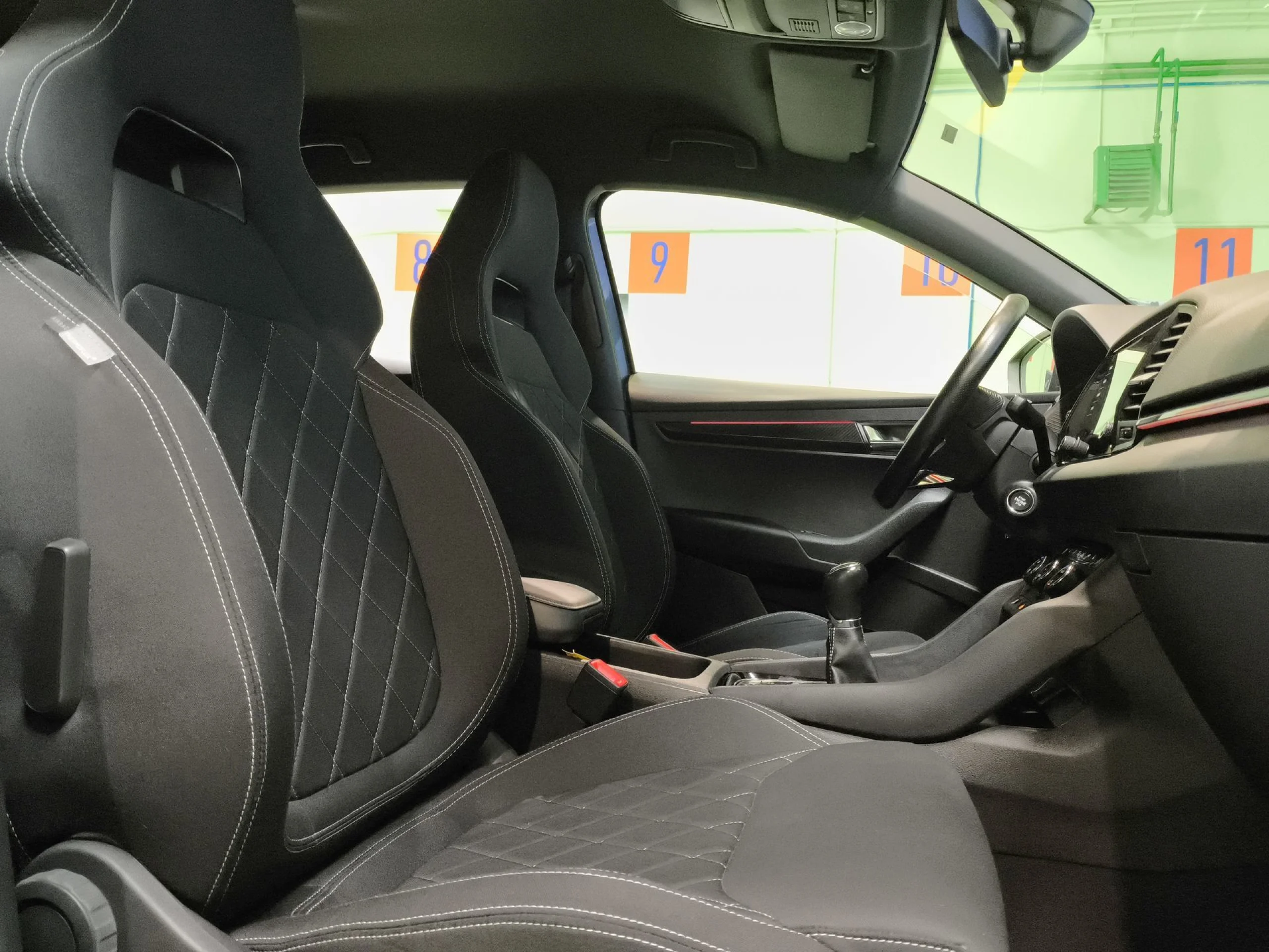 Skoda Karoq 1.5 TSI ACT Sportline 110 kW (150 CV) - Foto 30