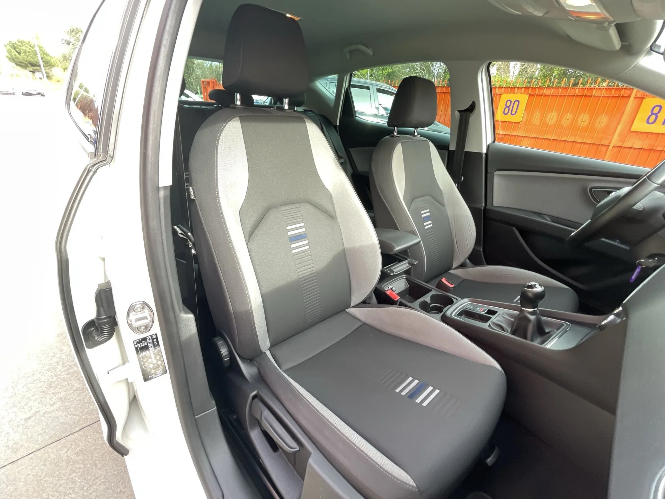 Seat Leon 1.5 TSI SANDS Style Visio Edition Nav 96 kW (130 CV) - Foto 19