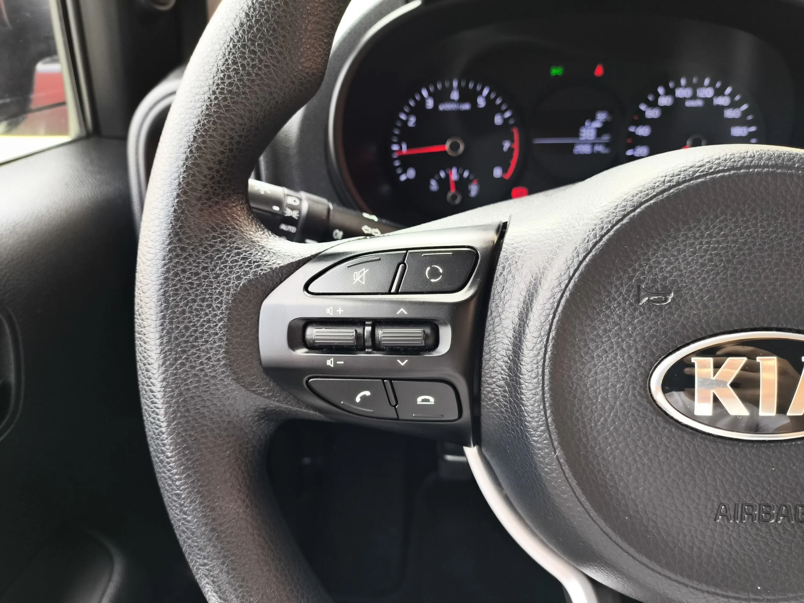 Kia Picanto 1.0 CVVT Concept 49 kW (67 CV) - Foto 13