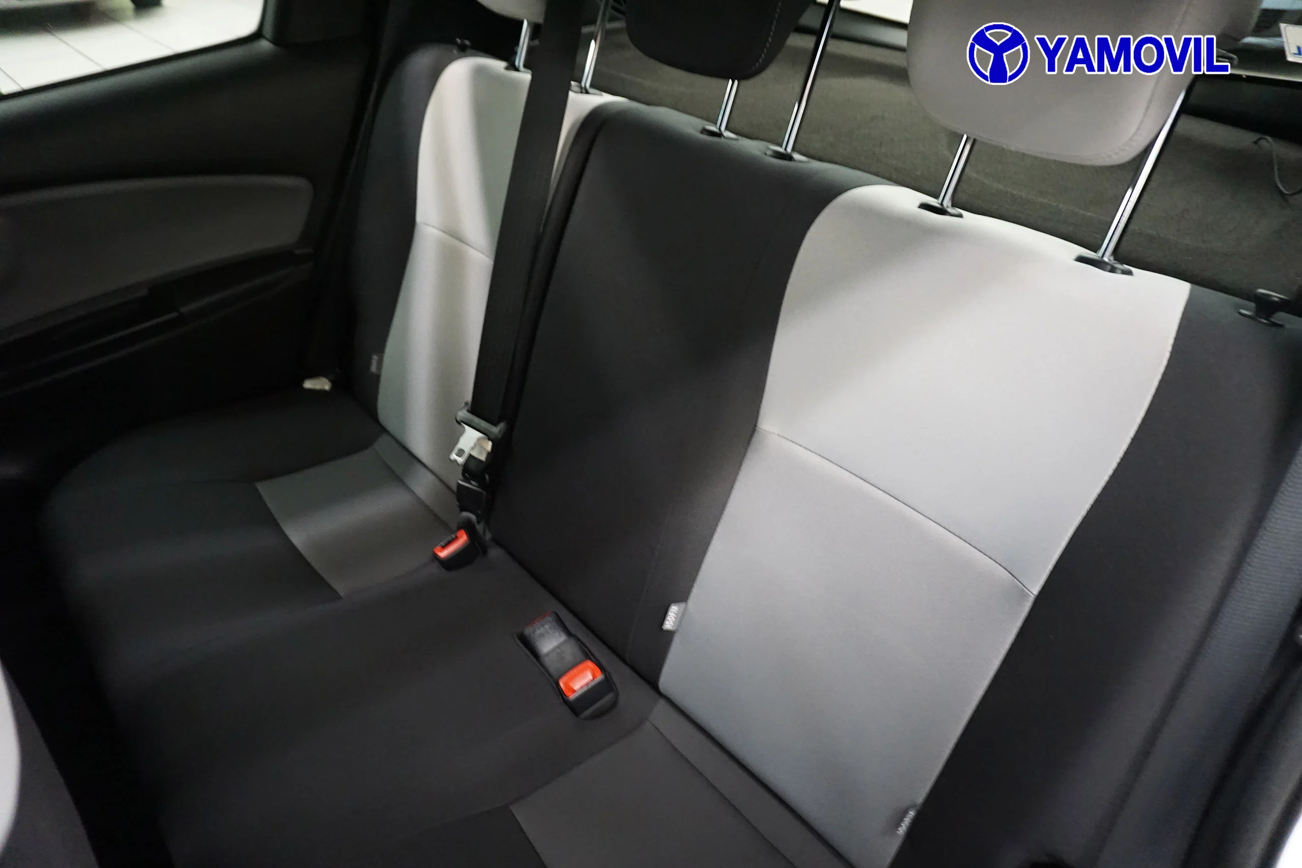 Toyota Yaris 1.3I MULTIDRIVE FEEL 5P - Foto 14