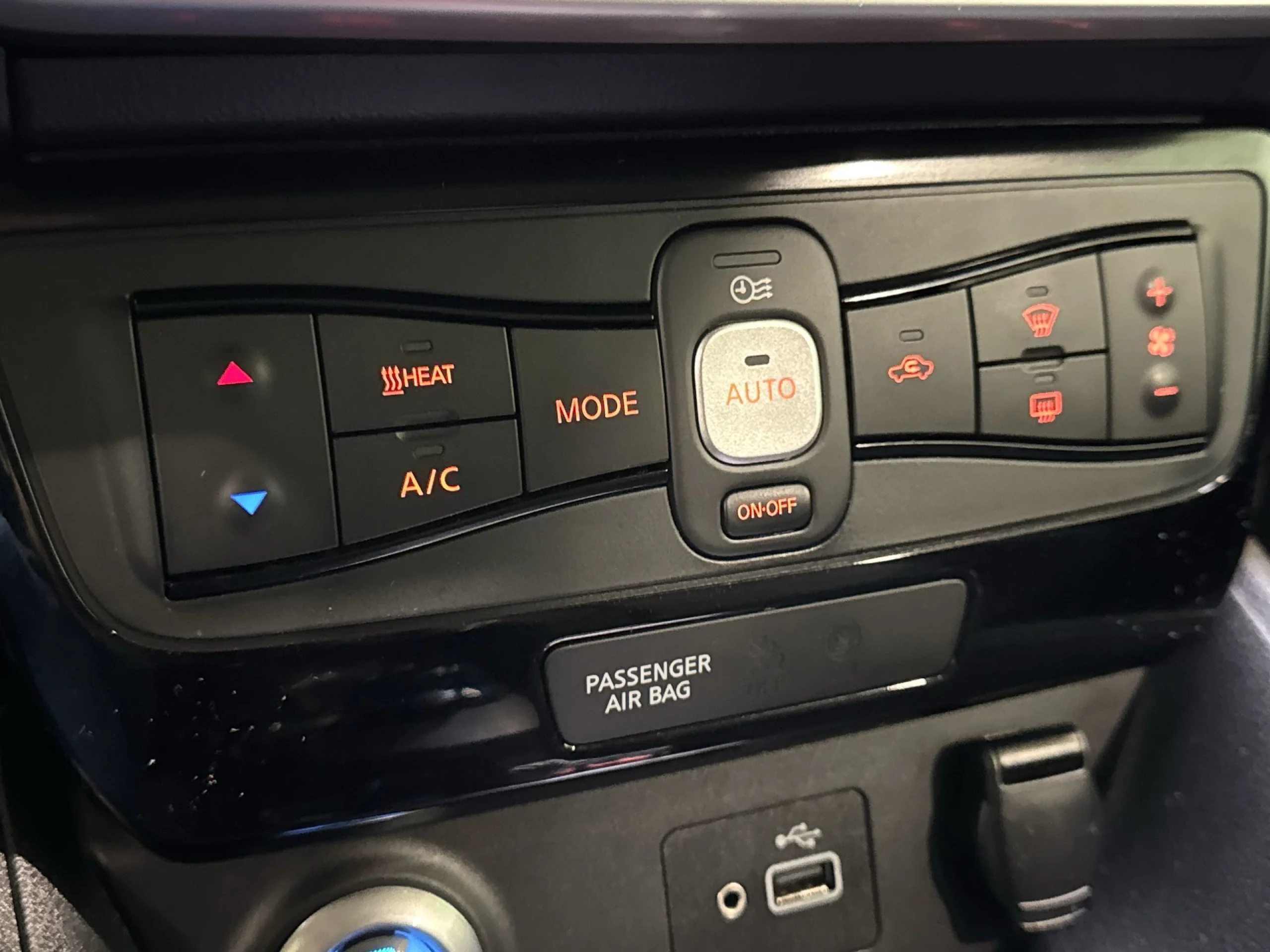 Nissan Leaf 40kWh N-Connecta 110 kW (150 CV) - Foto 19