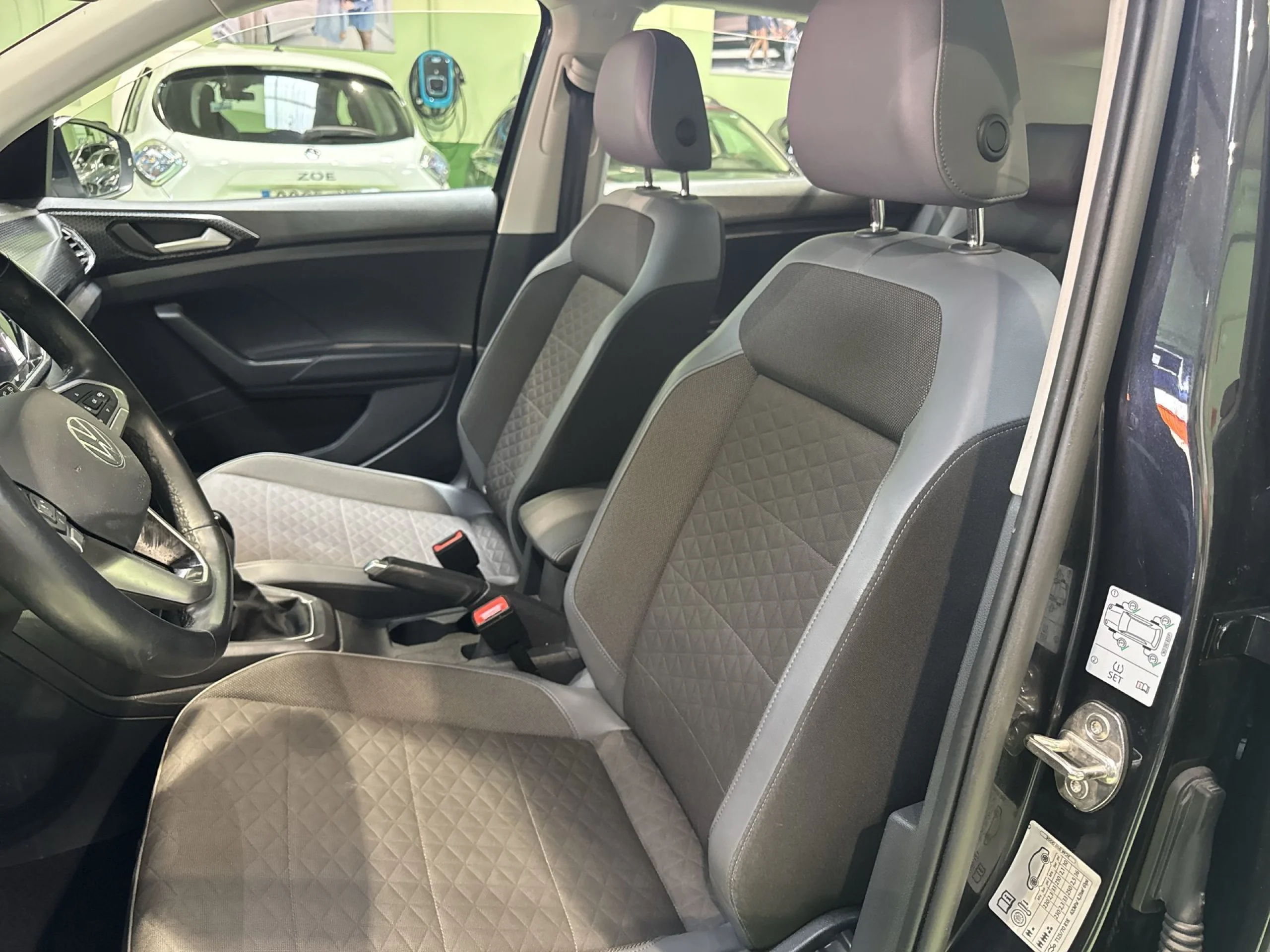 Volkswagen T-Cross Sport 1.0 TSI 81 kW (110 CV) DSG - Foto 8