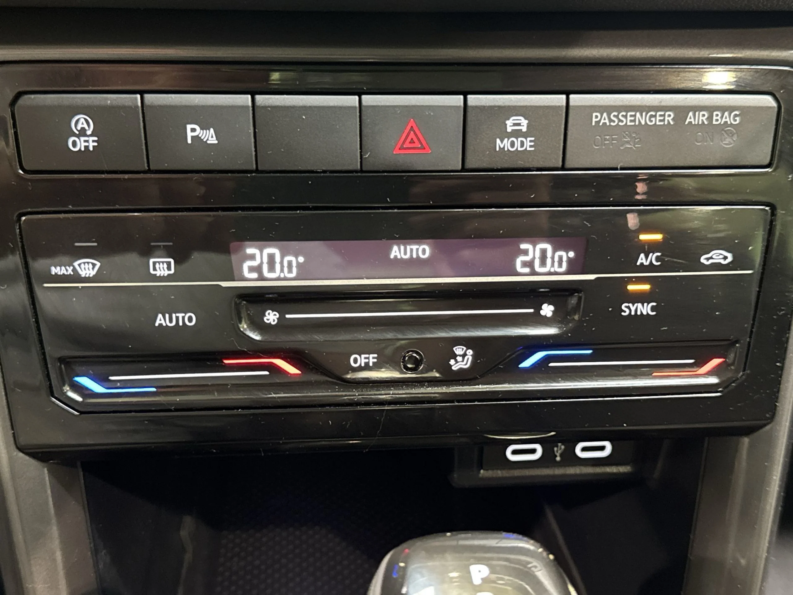 Volkswagen T-Cross Sport 1.0 TSI 81 kW (110 CV) DSG - Foto 25