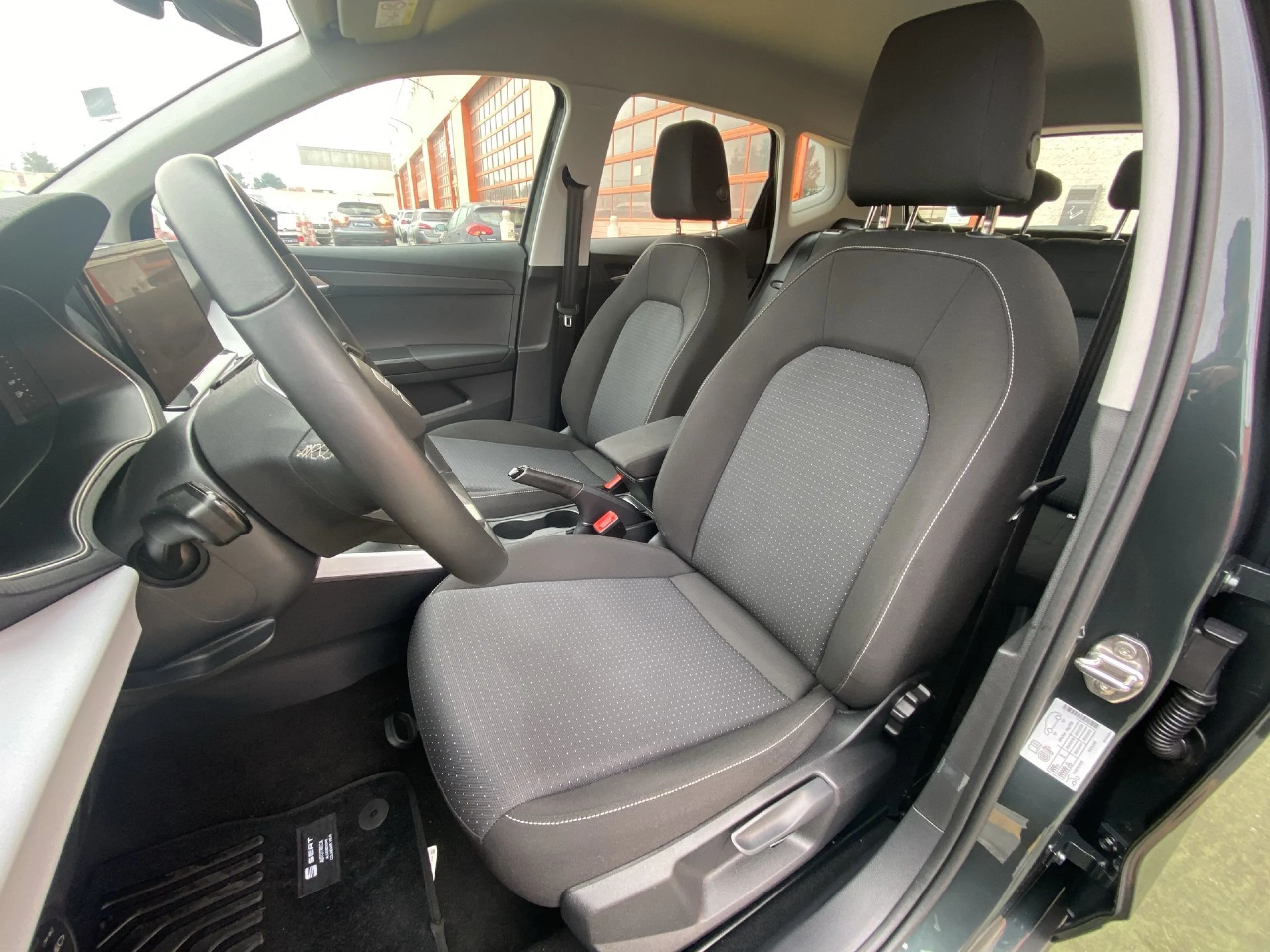 Seat Arona 1.0 TSI SANDS Style DSG 81 kW (110 CV) - Foto 8