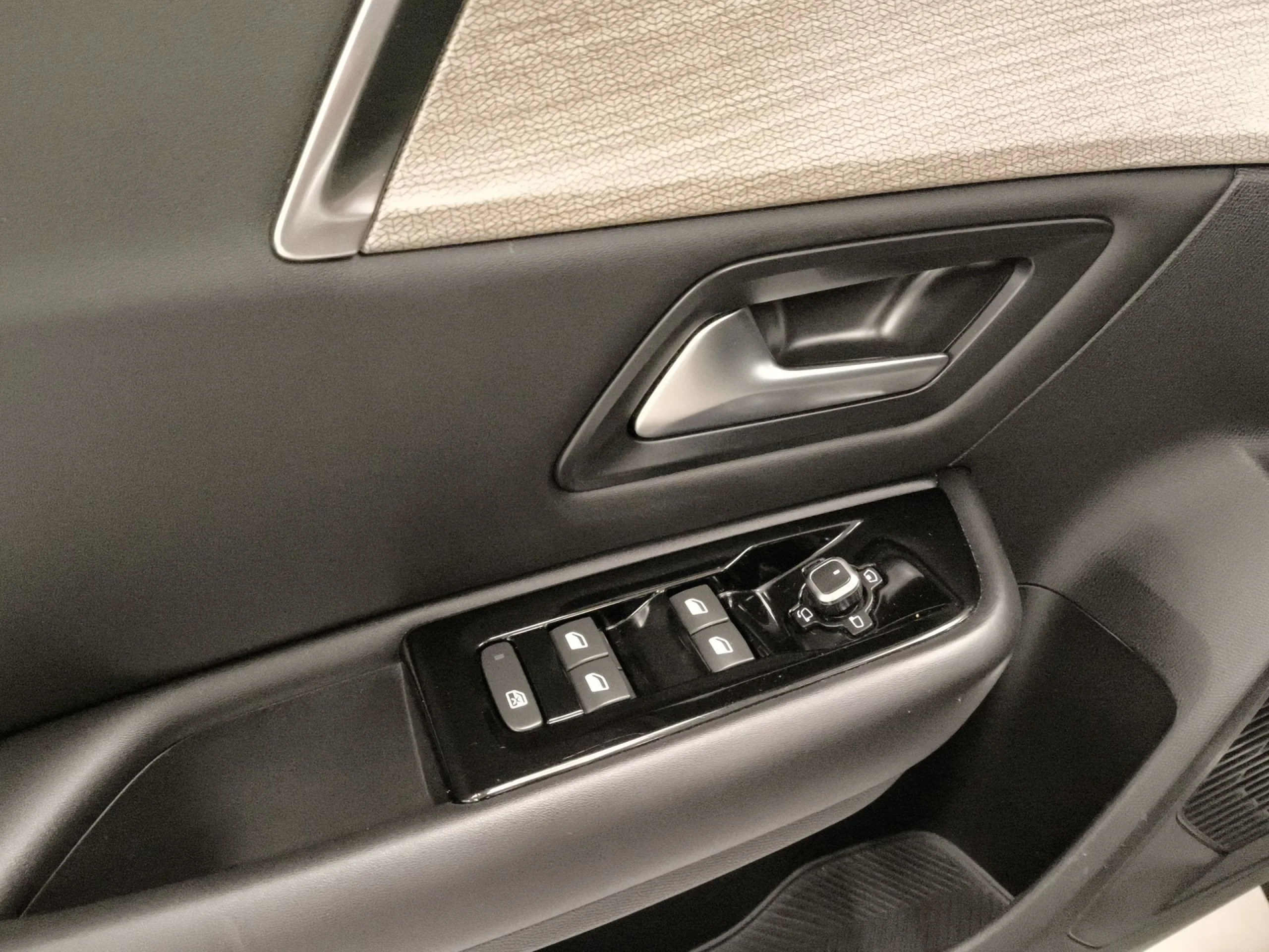 Citroen C5 X Hybrid 225 Shine Pack e-EAT8 165 kW (225 CV) - Foto 10
