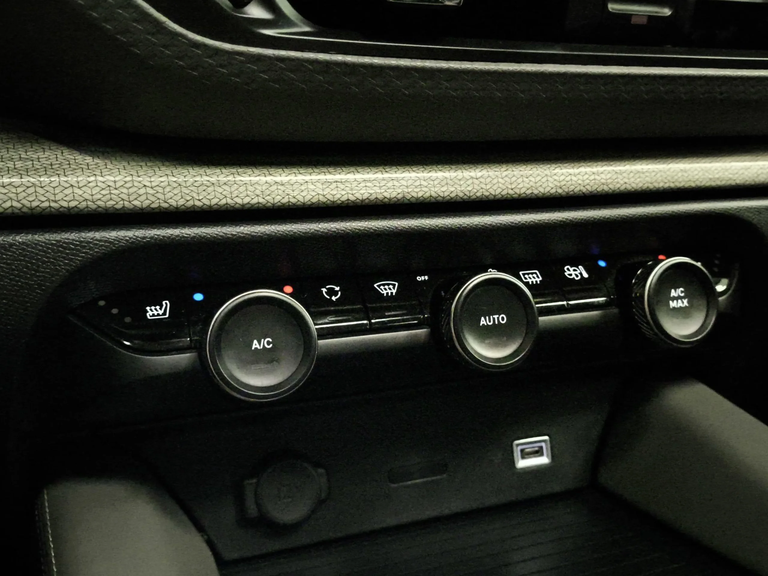 Citroen C5 X Hybrid 225 Shine Pack e-EAT8 165 kW (225 CV) - Foto 16