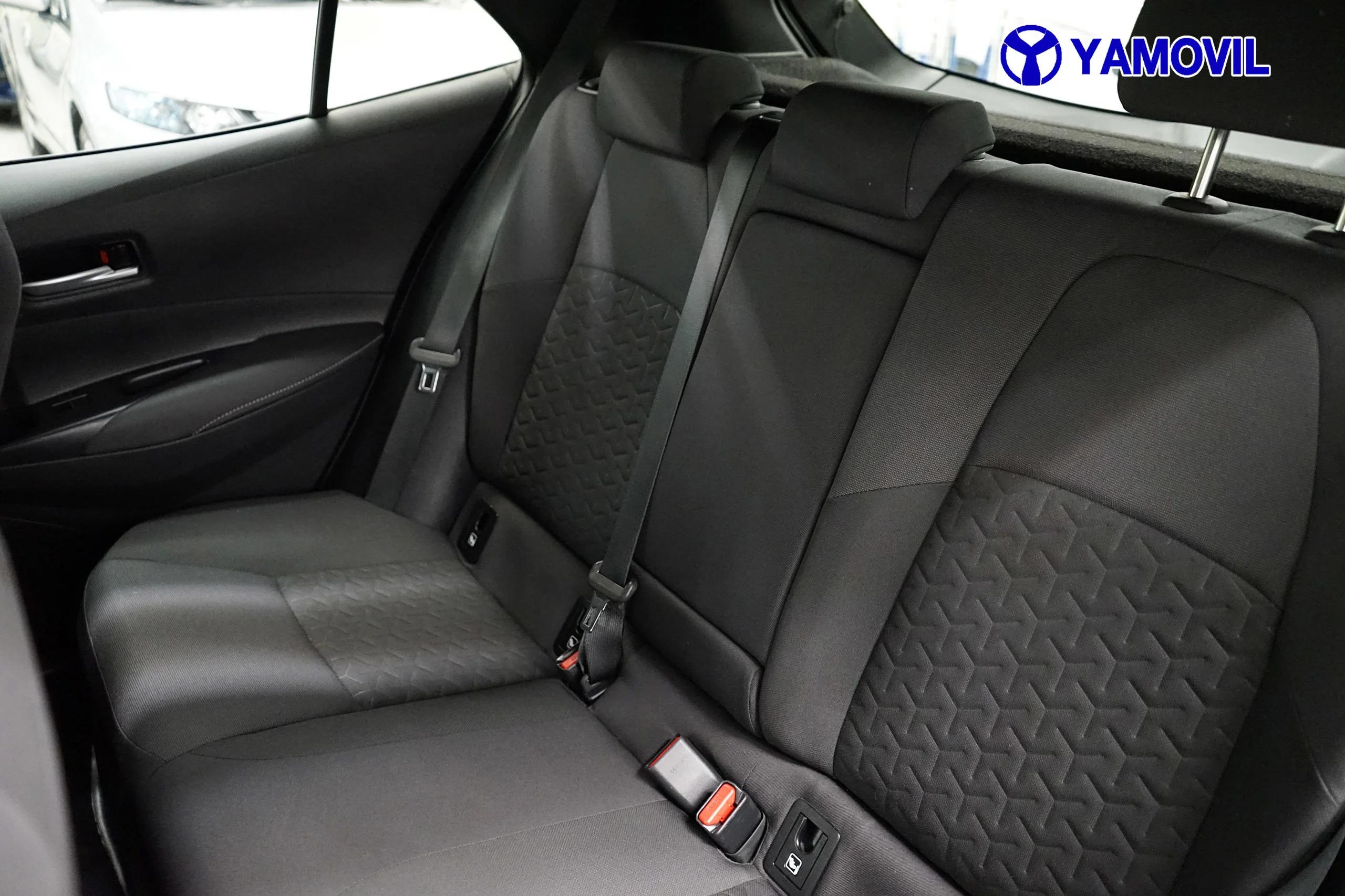 Toyota Corolla 180H Advance E-CVT 132 kW (180 CV) - Foto 14