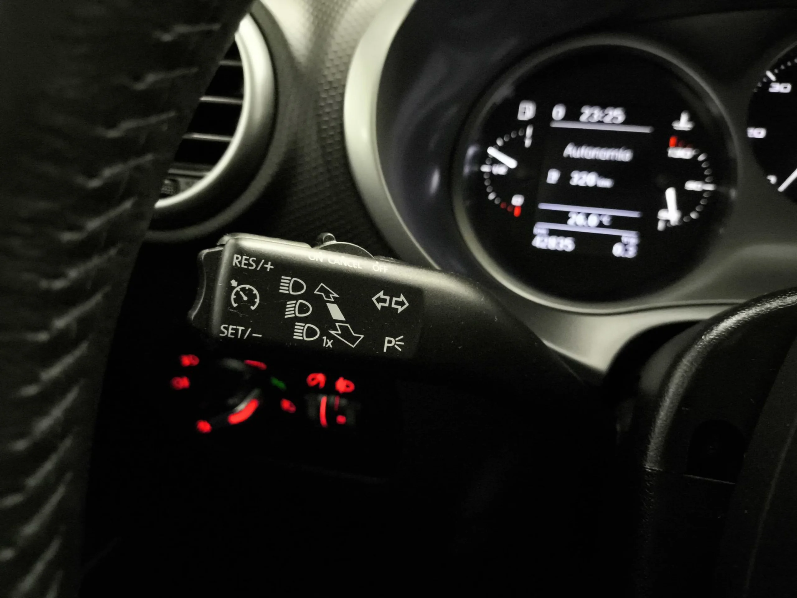 Seat León 1.6 TDI Style 77 kW (105 CV) - Foto 16