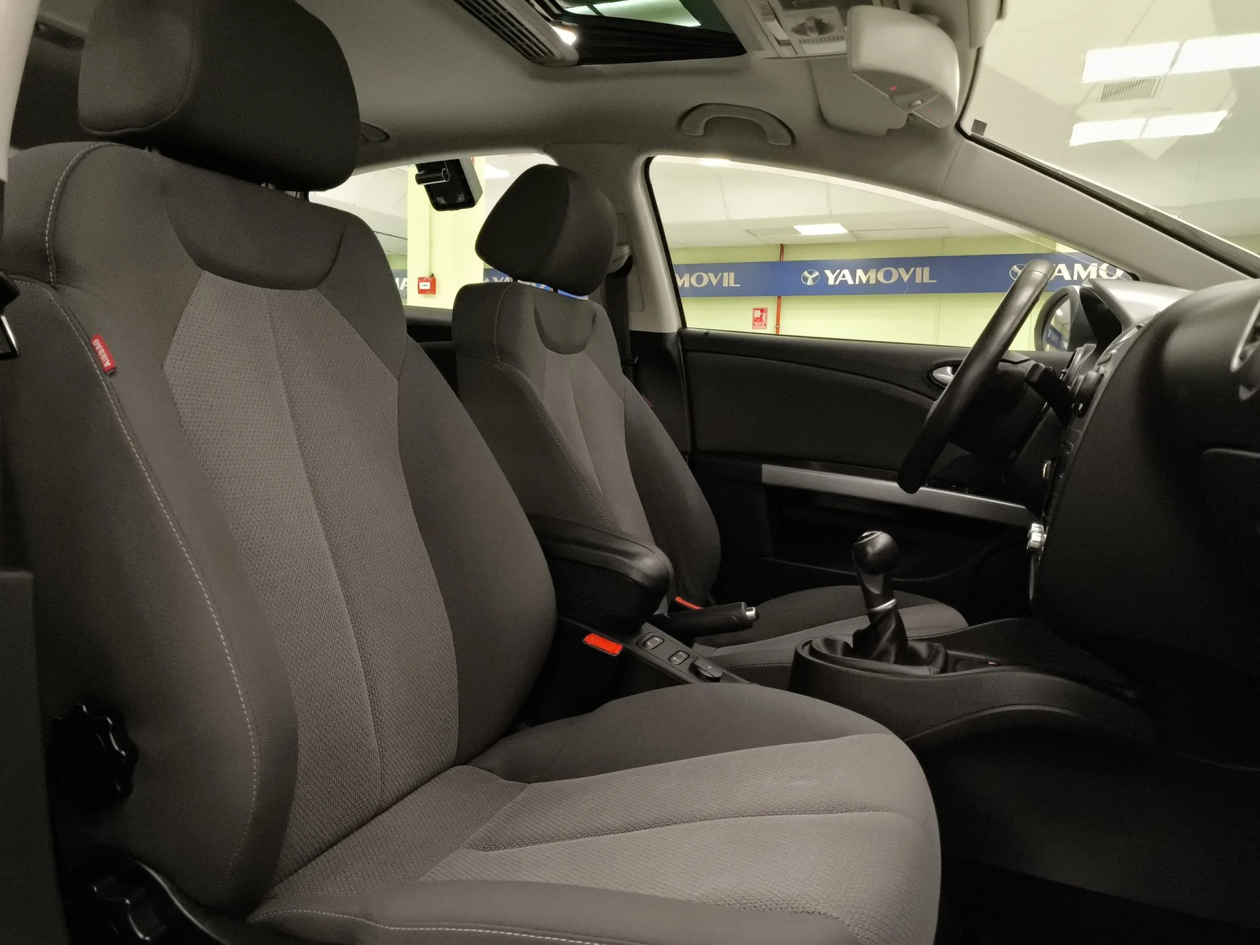 Seat León 1.6 TDI Style 77 kW (105 CV) - Foto 28
