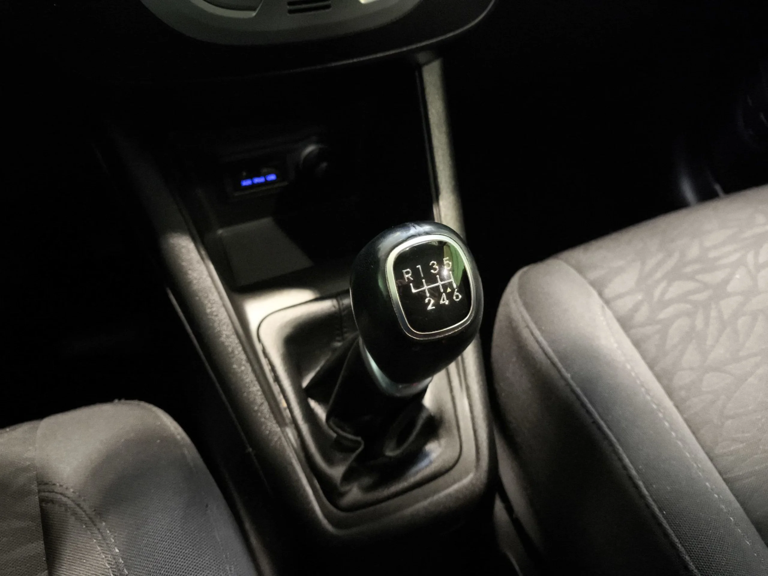 Hyundai Ix20 1.6 CRDI BlueDrive Comfort 85 kW (115 CV) - Foto 15