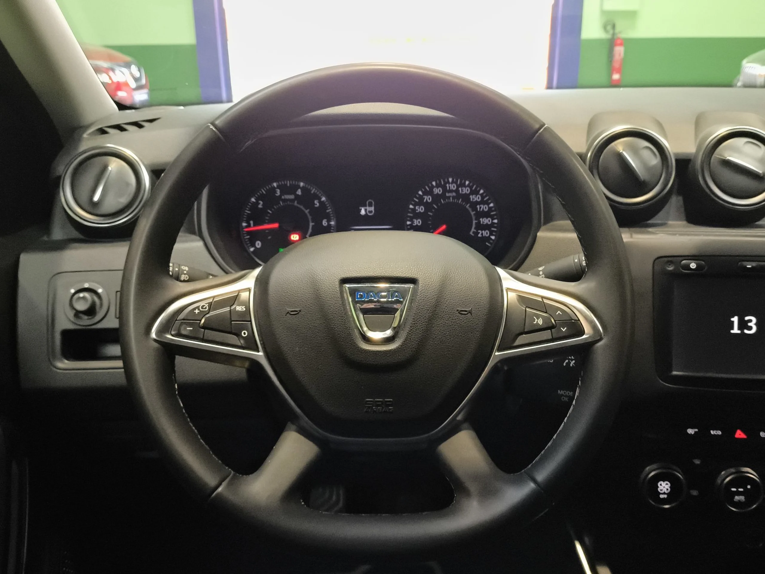Dacia Duster Prestige TCE 92 kW (125 CV) 4x2 - Foto 10