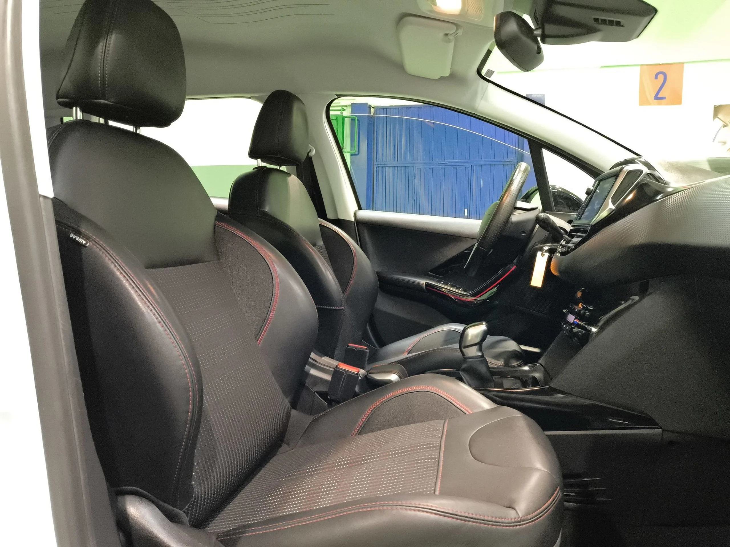 Peugeot 2008 PureTech 110 SANDS GT Line 81 kW (110 CV) - Foto 21