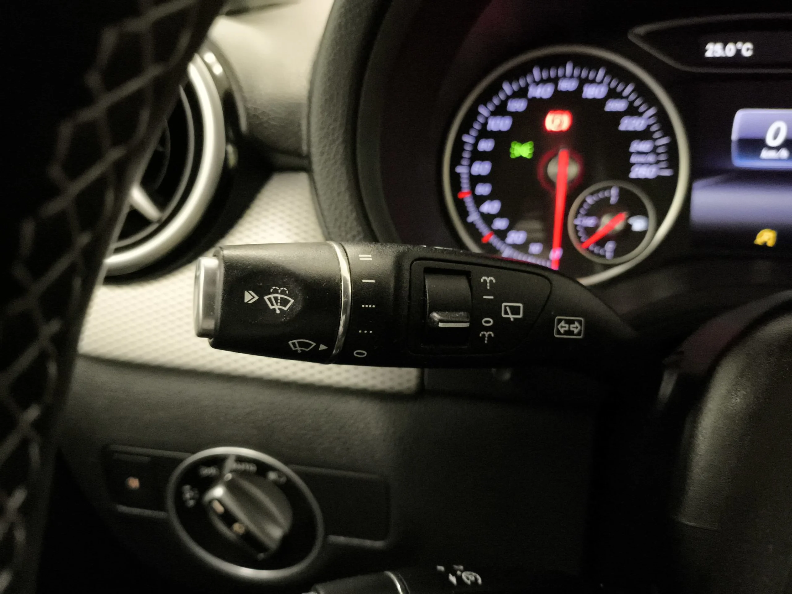 Mercedes-Benz Clase B B 180 d 80 kW (109 CV) - Foto 17