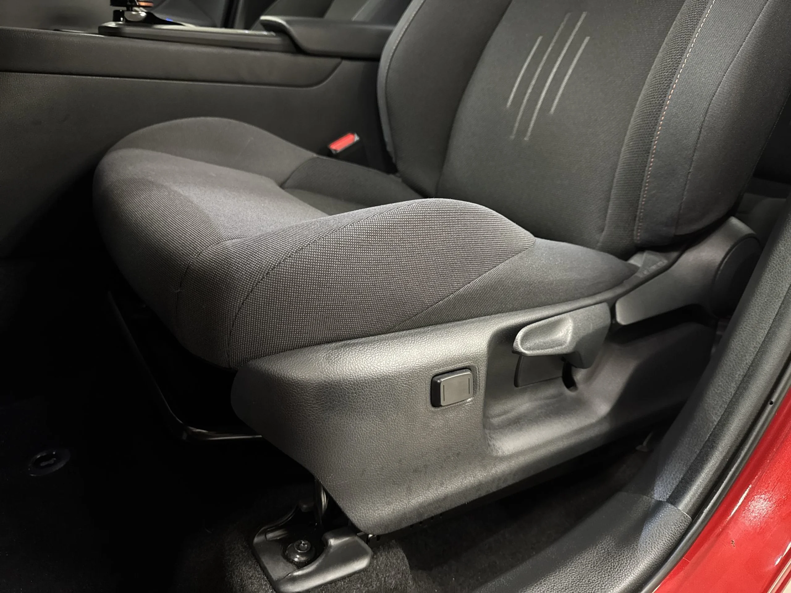 Toyota C-HR 220PH Advance 164 kW (223 CV) - Foto 9