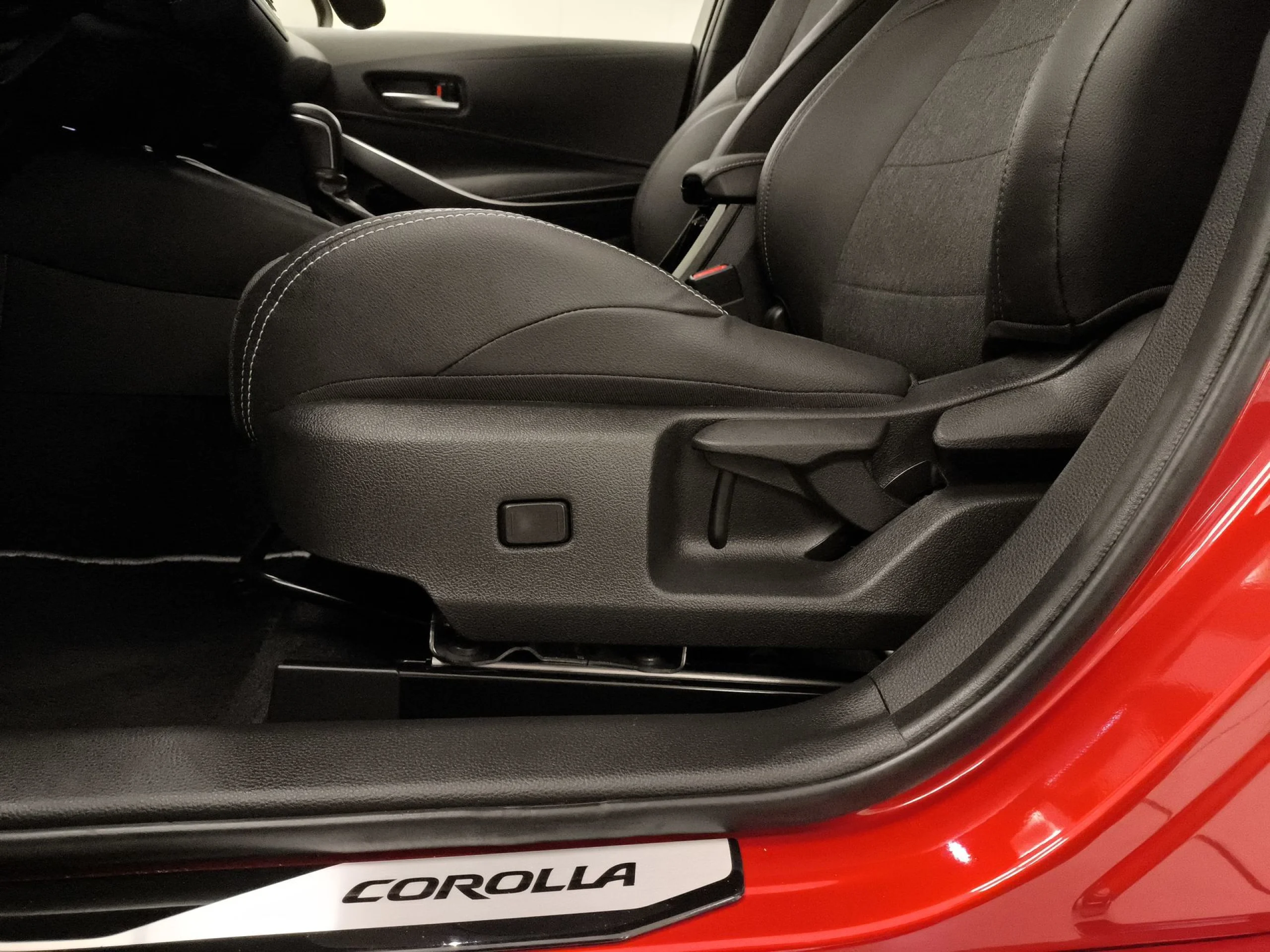 Toyota Corolla 200H Touring Sport Style Edition 144 kW (196 CV) - Foto 9