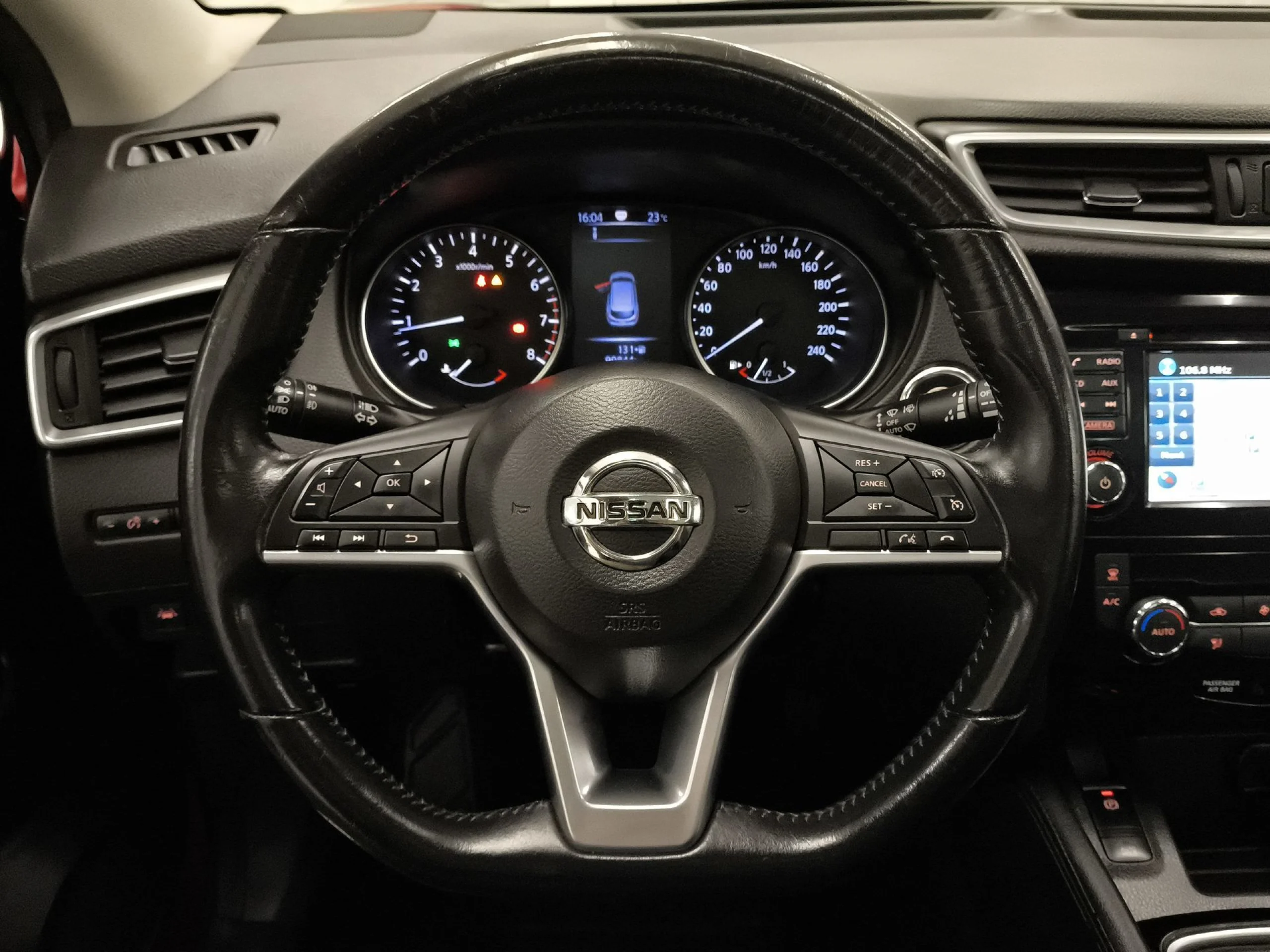 Nissan Qashqai DIG-T 115 N-Connecta 4x2 85 kW (115 CV) - Foto 13