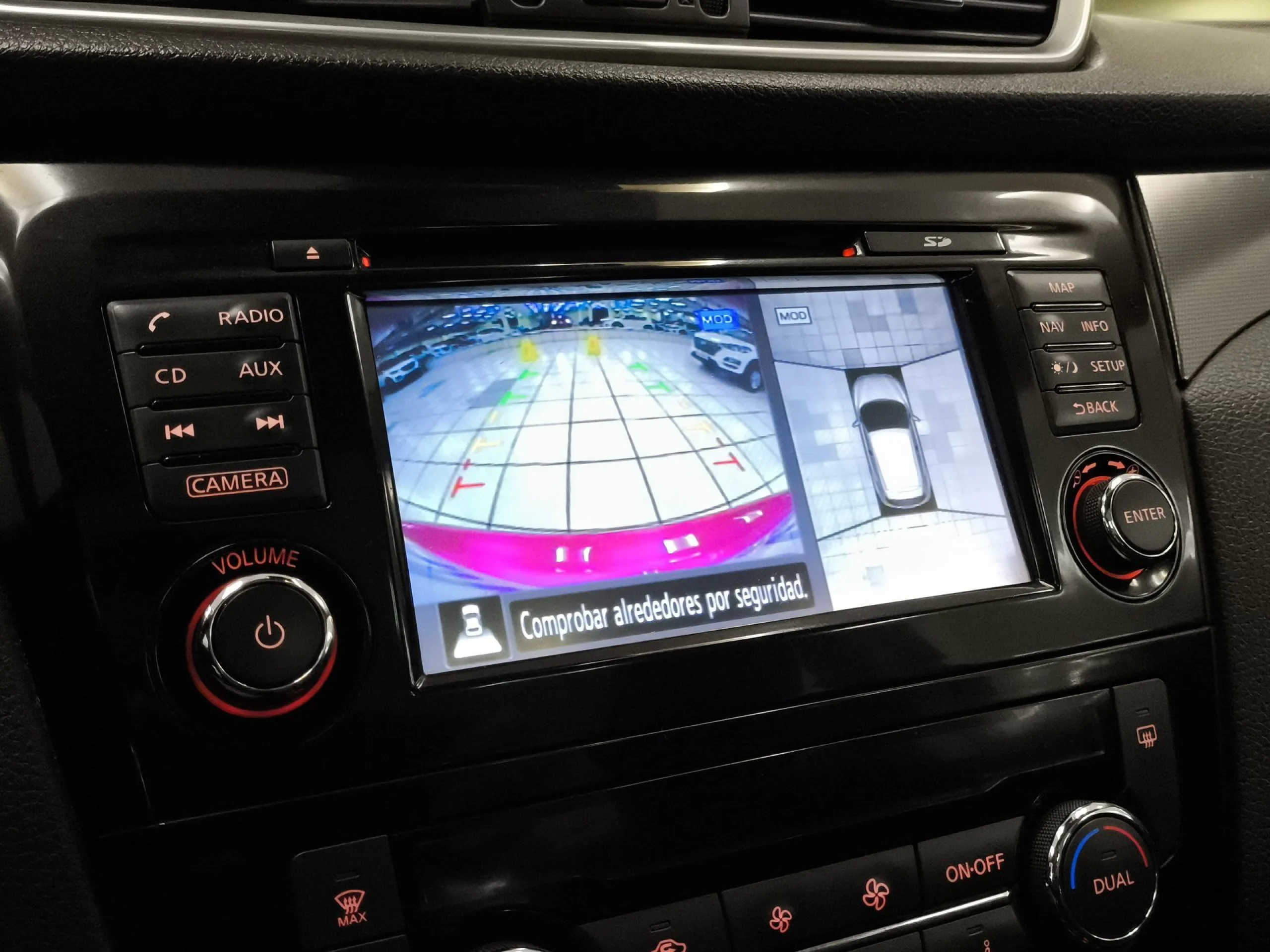 Nissan Qashqai DIG-T 115 N-Connecta 4x2 85 kW (115 CV) - Foto 19