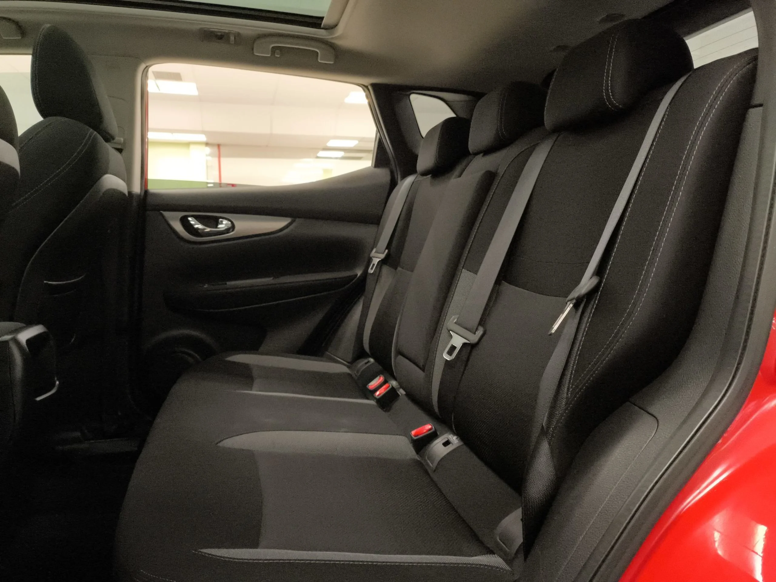 Nissan Qashqai DIG-T 115 N-Connecta 4x2 85 kW (115 CV) - Foto 24