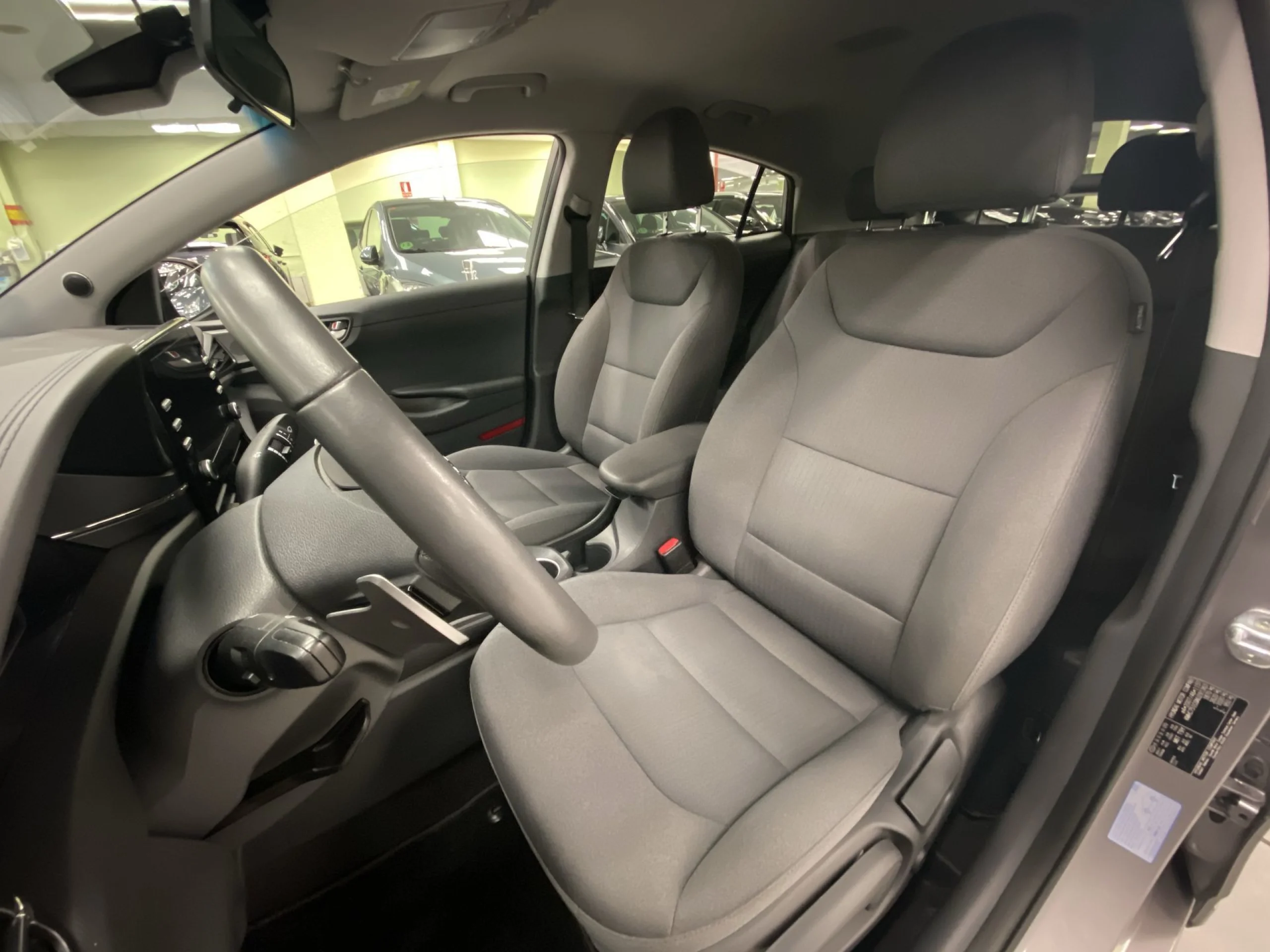 Hyundai IONIQ 1.6 GDI HEV Klass DCT 104 kW (141 CV) - Foto 8