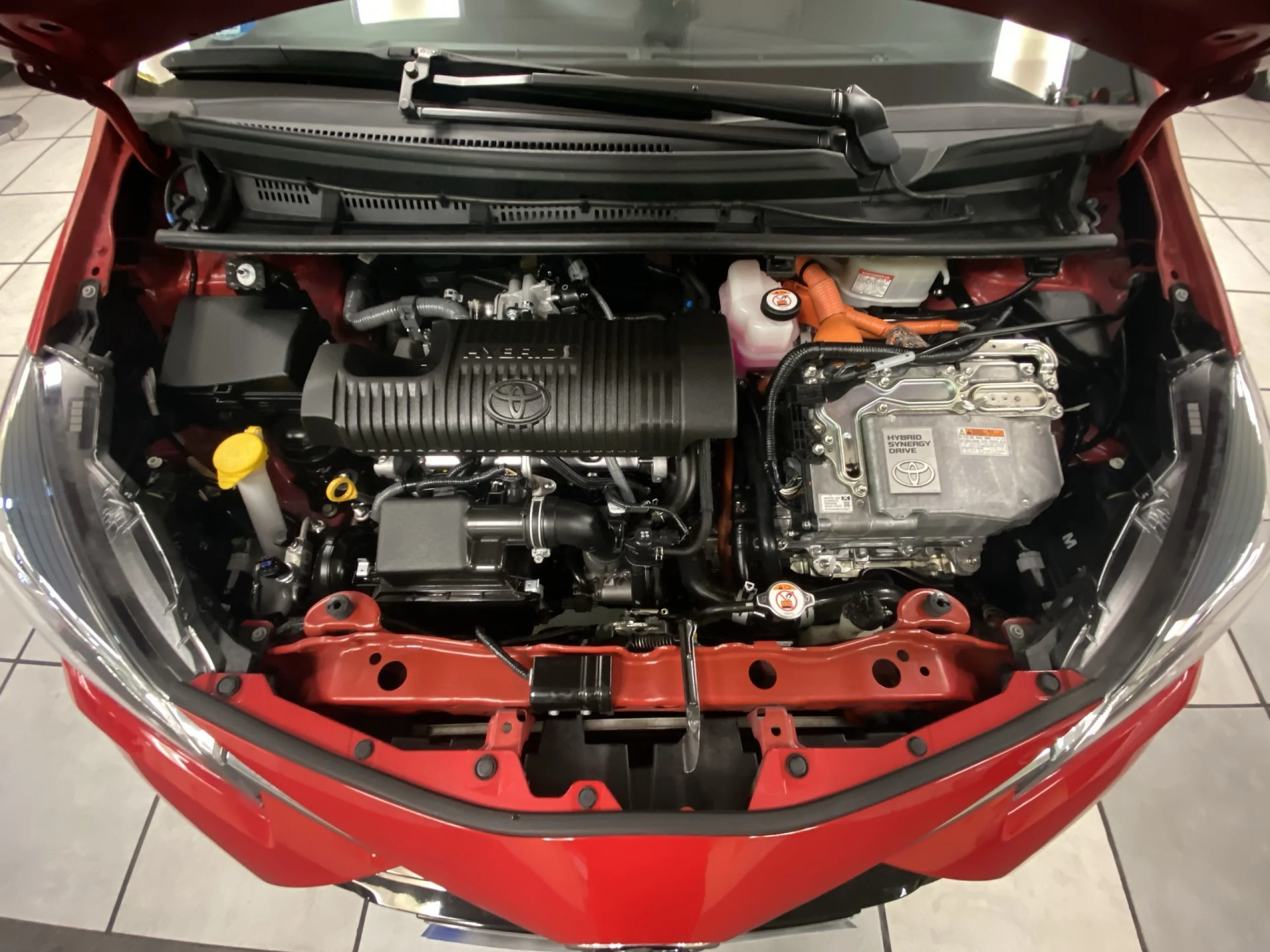 Toyota Yaris 1.5 100H Feel 74 kW (100 CV) - Foto 21