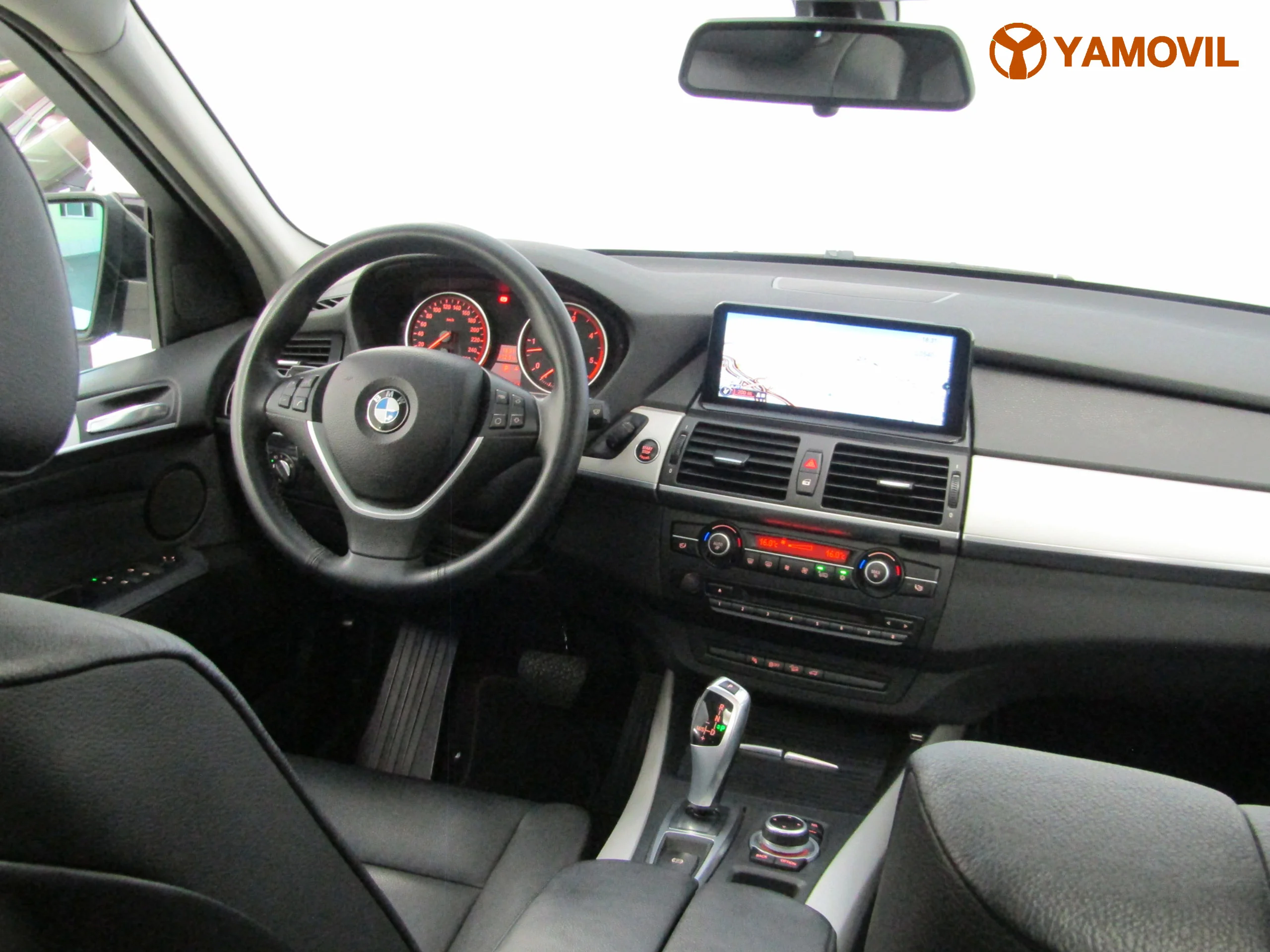 BMW X5 xDRIVE 30d  - Foto 21