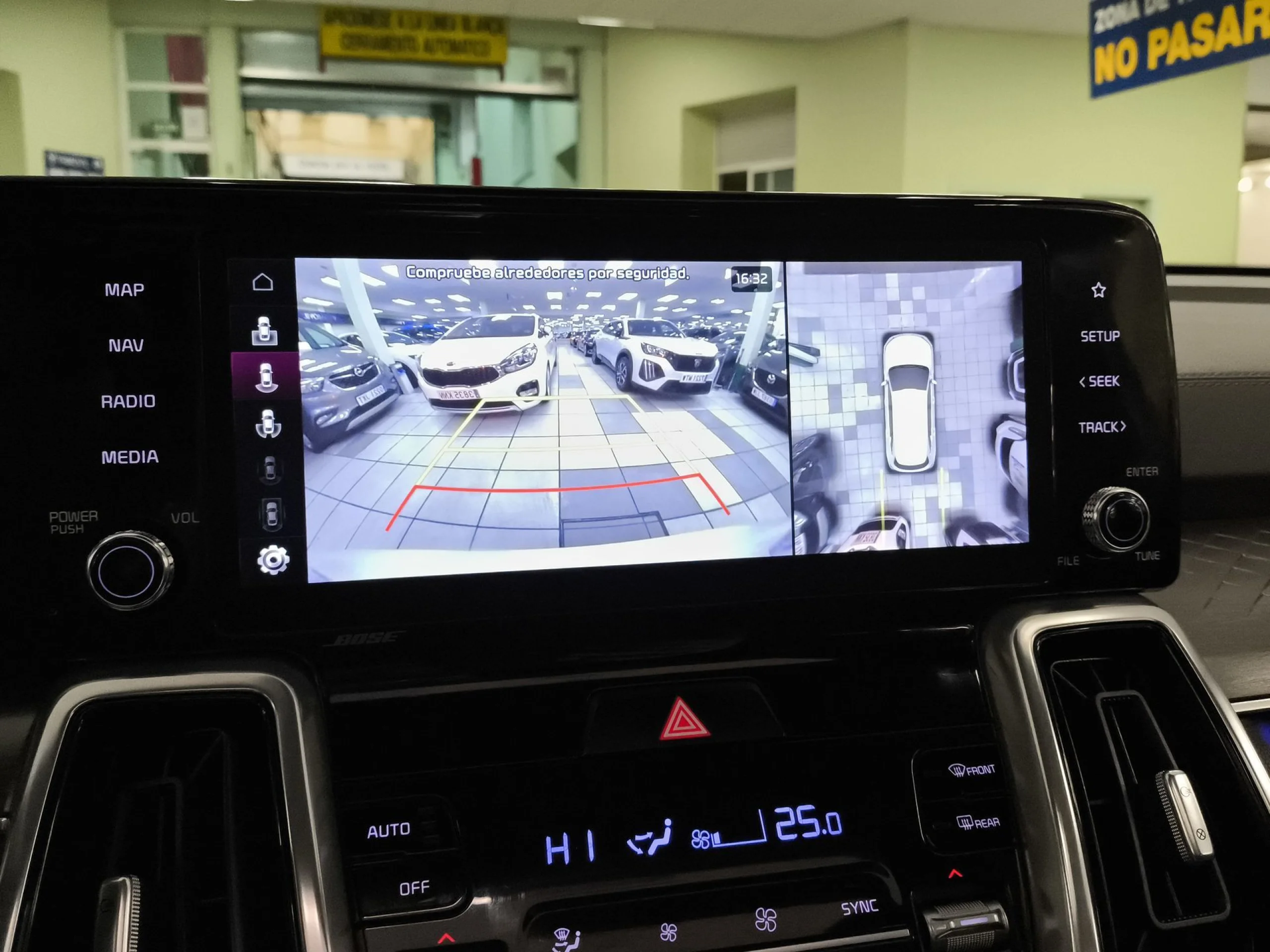 Kia Sorento 1.6 T-GDi HEV Emotion 4x2 (Pack Luxury) Auto 169 kW (230 CV) - Foto 19