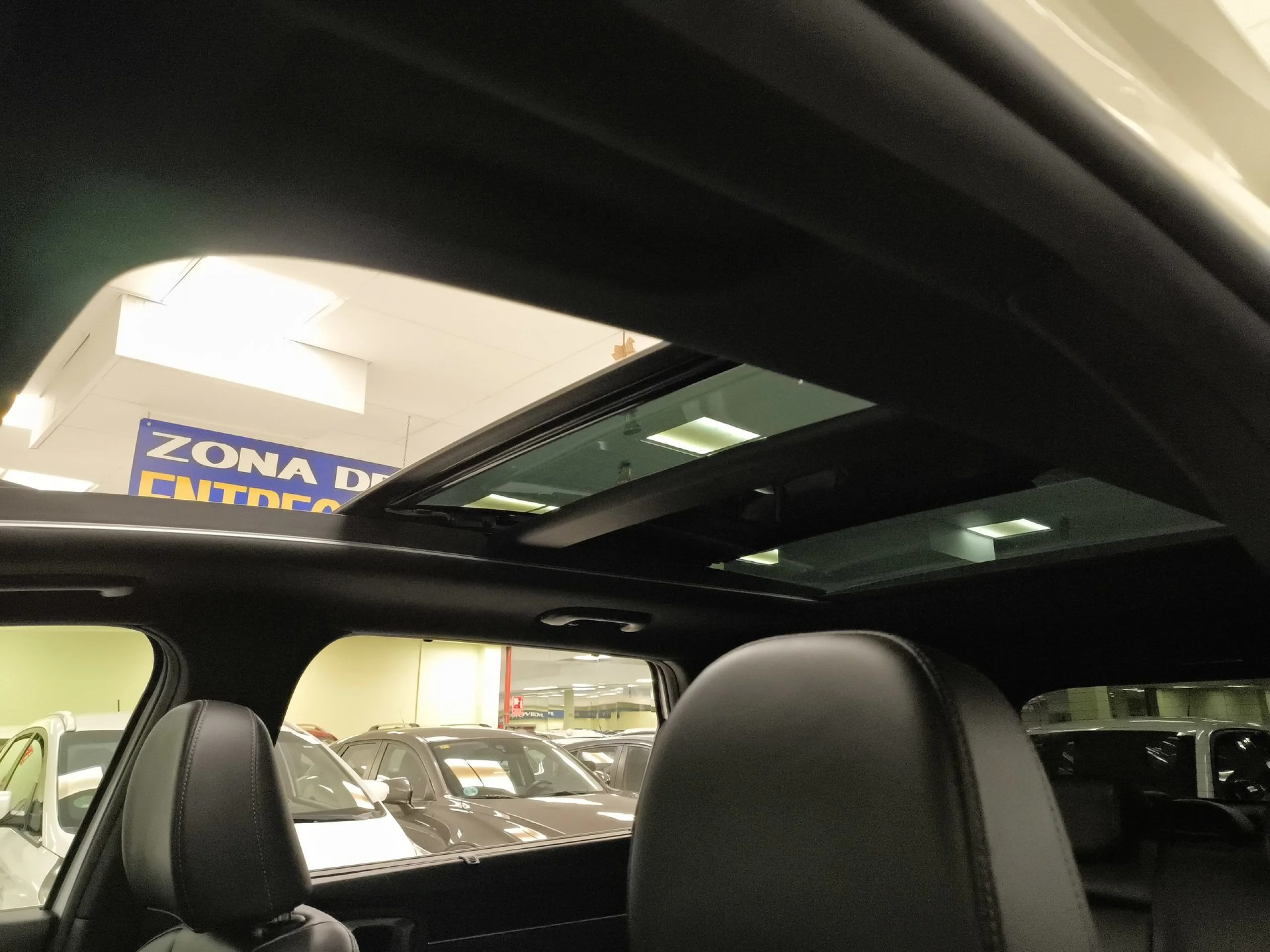 Kia Sorento 1.6 T-GDi HEV Emotion 4x2 (Pack Luxury) Auto 169 kW (230 CV) - Foto 23