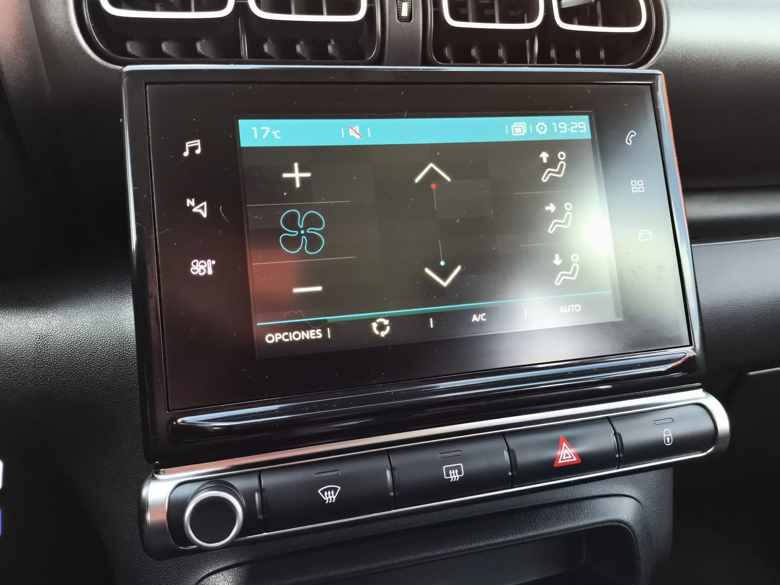Citroen C3 Aircross PureTech 110 SANDS Feel 81 kW (110 CV) - Foto 15