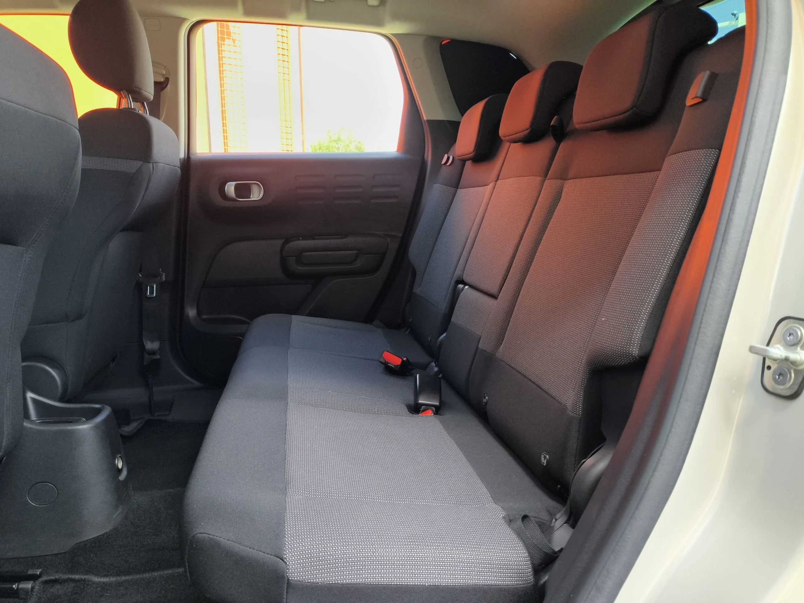 Citroen C3 Aircross PureTech 110 SANDS Feel 81 kW (110 CV) - Foto 18