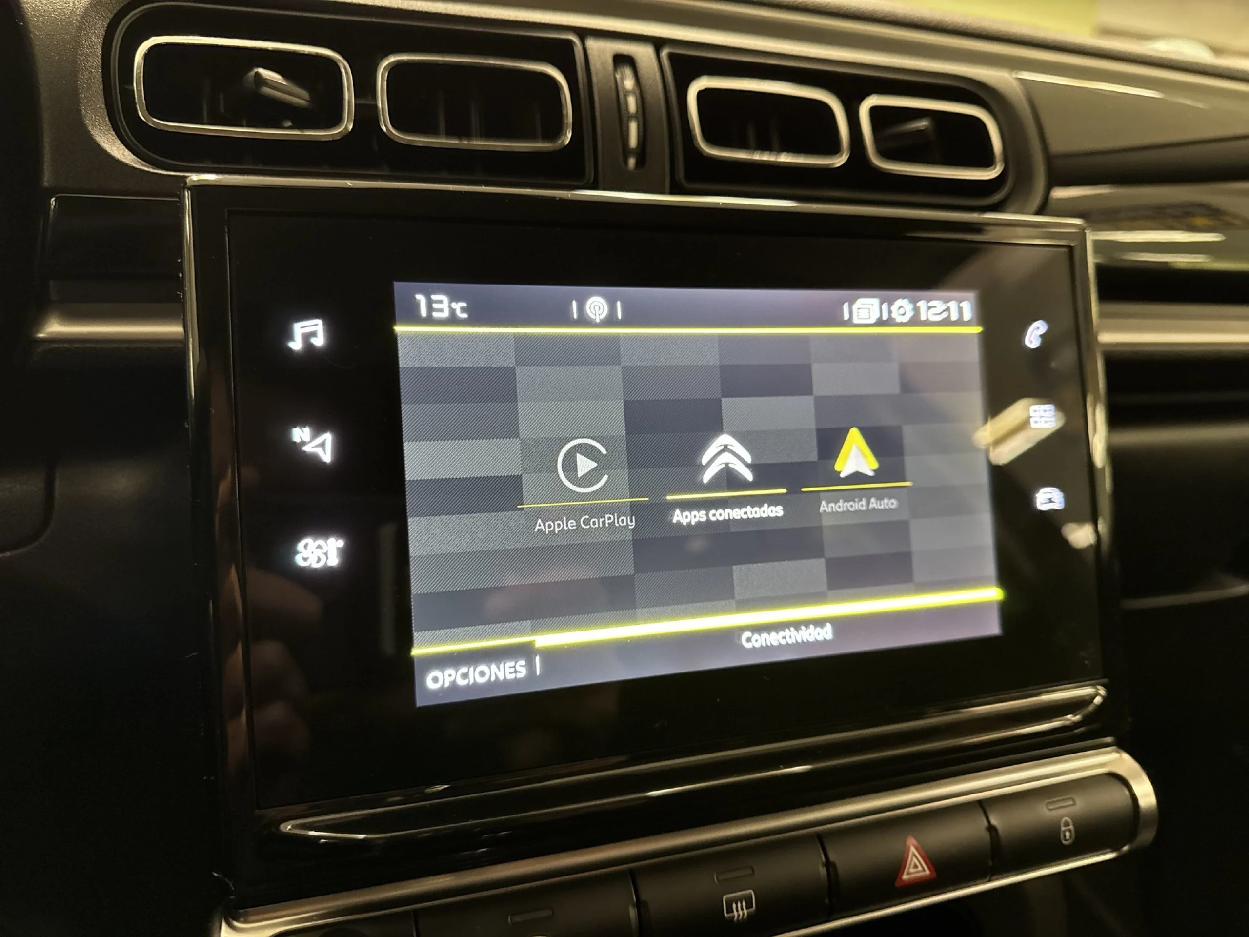 Citroen C3 PureTech 110 SANDS Shine 81 kW (110 CV) - Foto 16