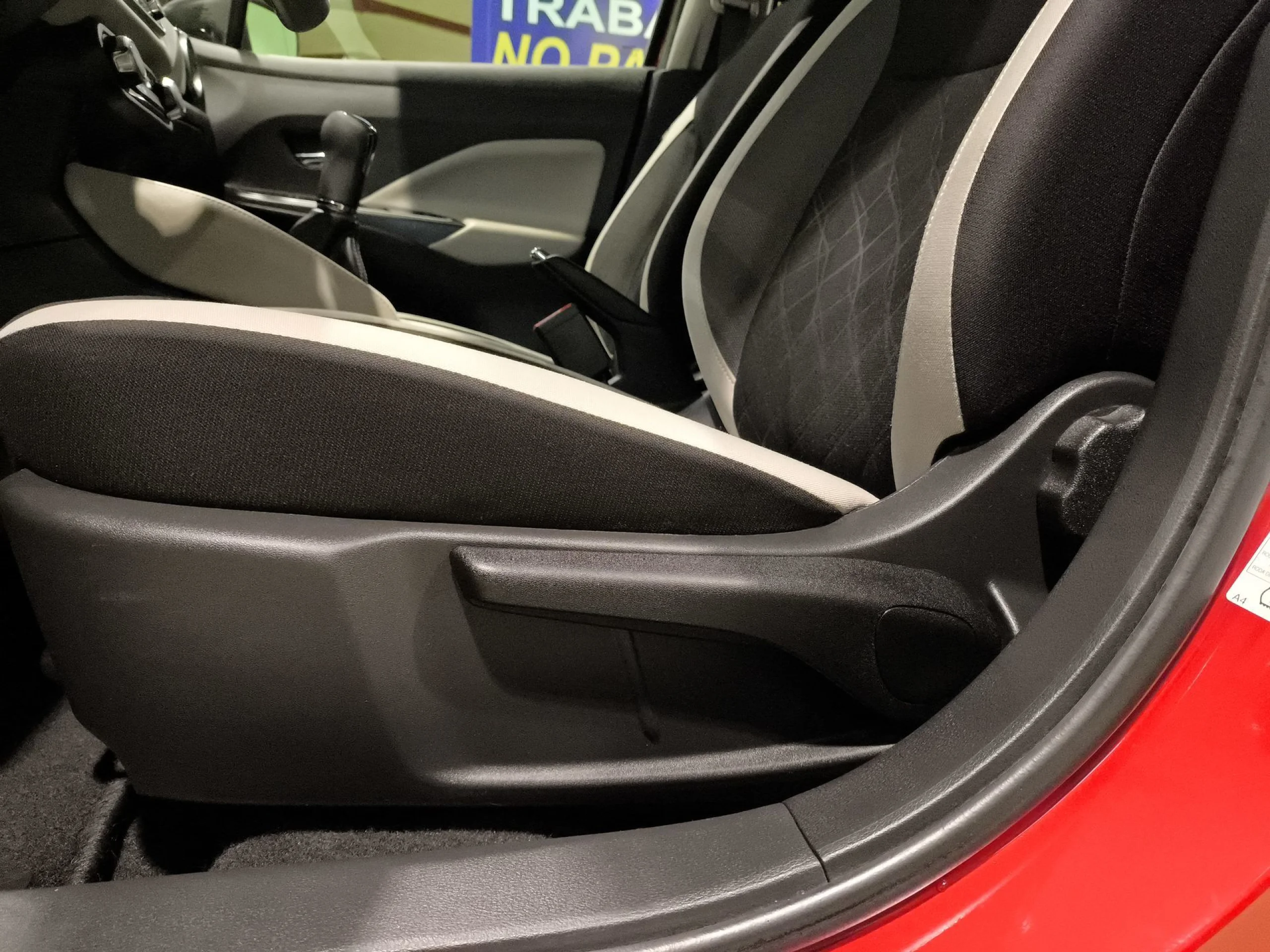 Nissan Micra IG-T 92 SANDS Acenta 68 kW (92 CV) - Foto 9