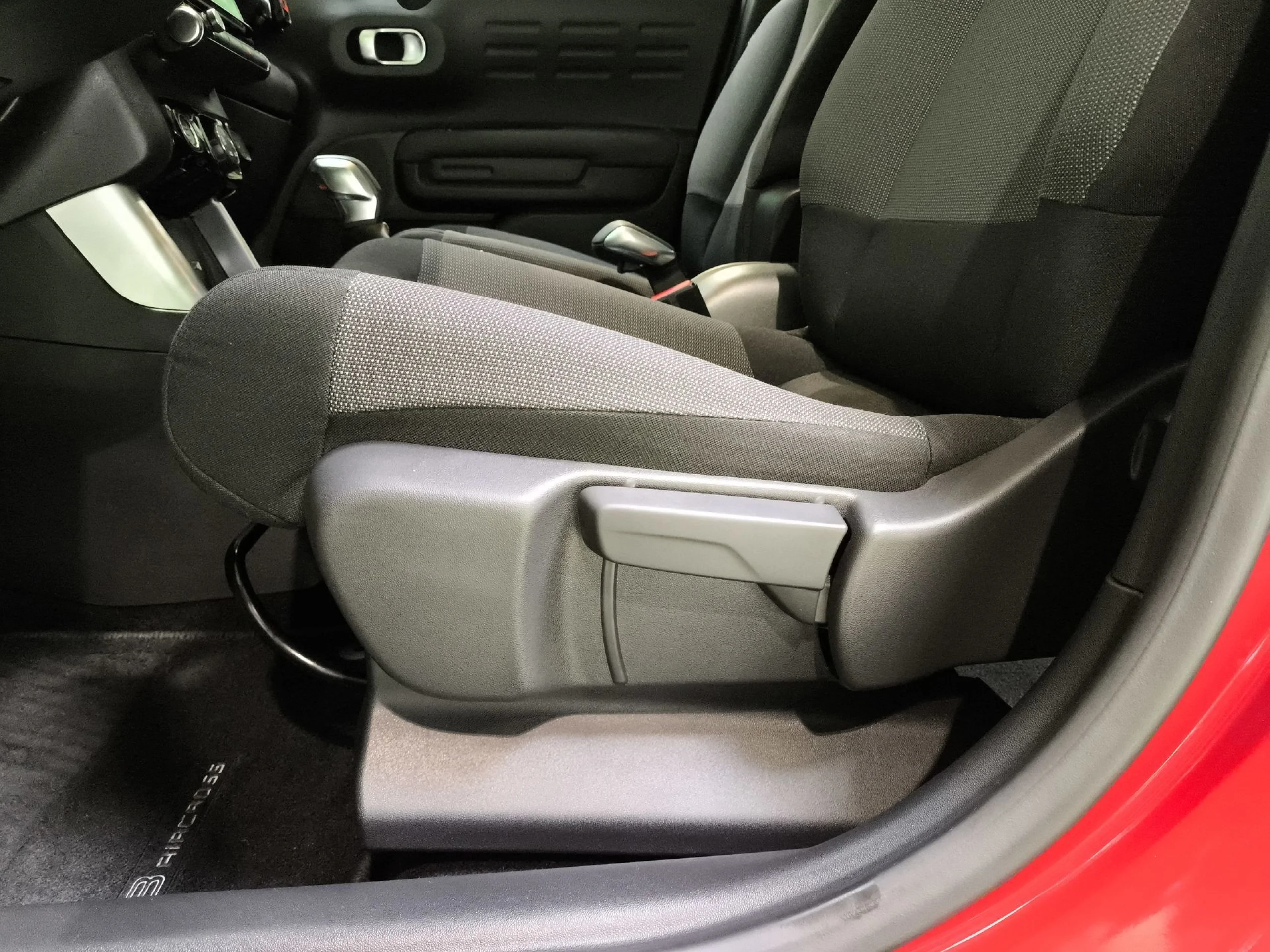 Citroen C3 Aircross PureTech 130 SANDS Shine EAT6 96 kW (131 CV) - Foto 9