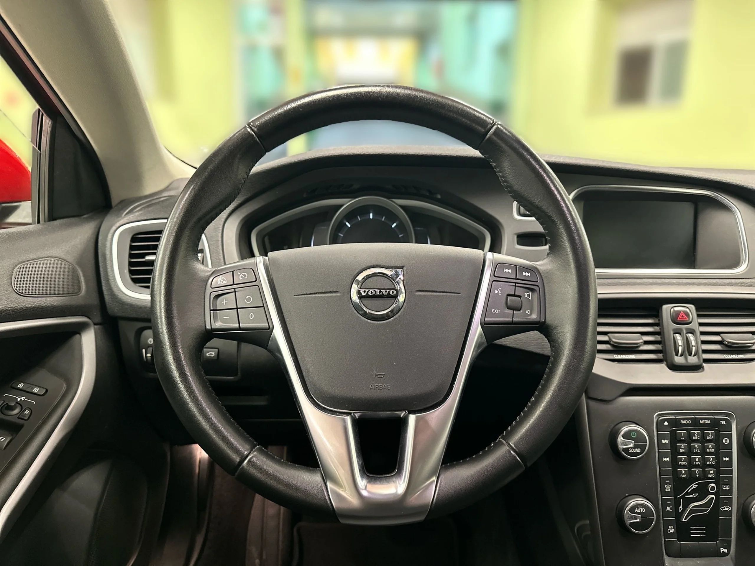 Volvo V40 D2 Momentum 88 kW (120 CV) - Foto 11