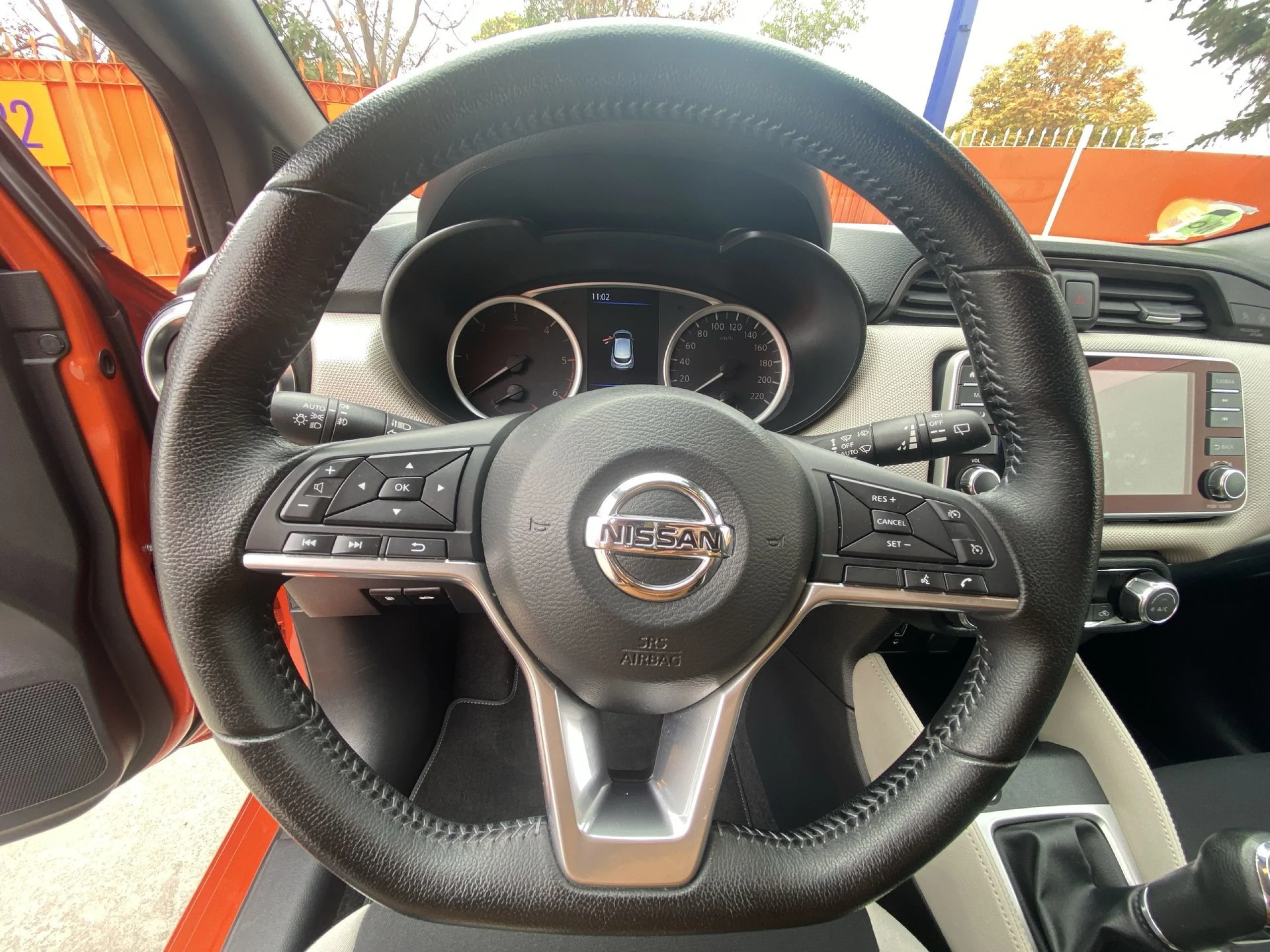 Nissan Micra 1.5 dCi SANDS N-Connecta 66 kW (90 CV) - Foto 11
