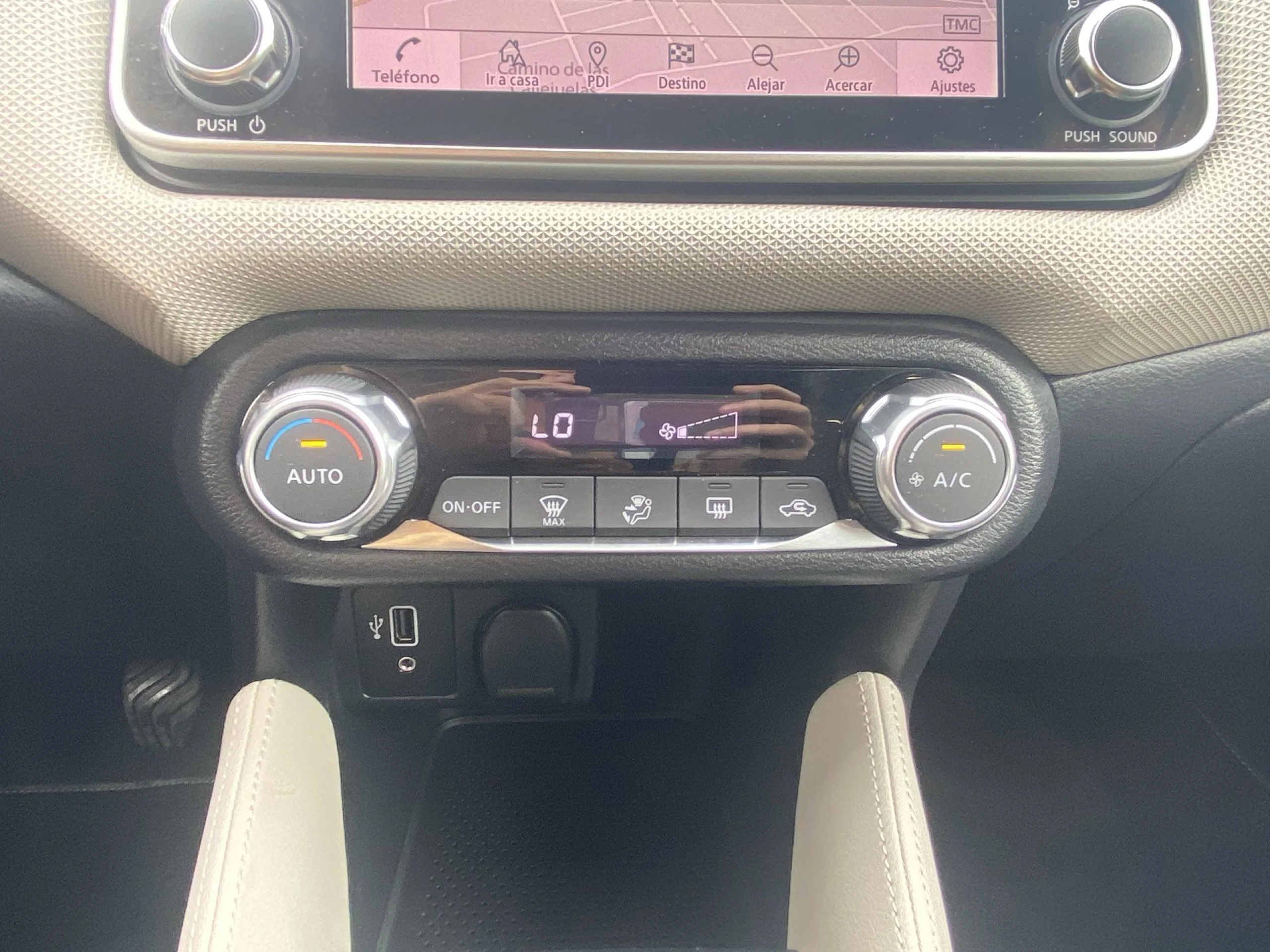 Nissan Micra 1.5 dCi SANDS N-Connecta 66 kW (90 CV) - Foto 16